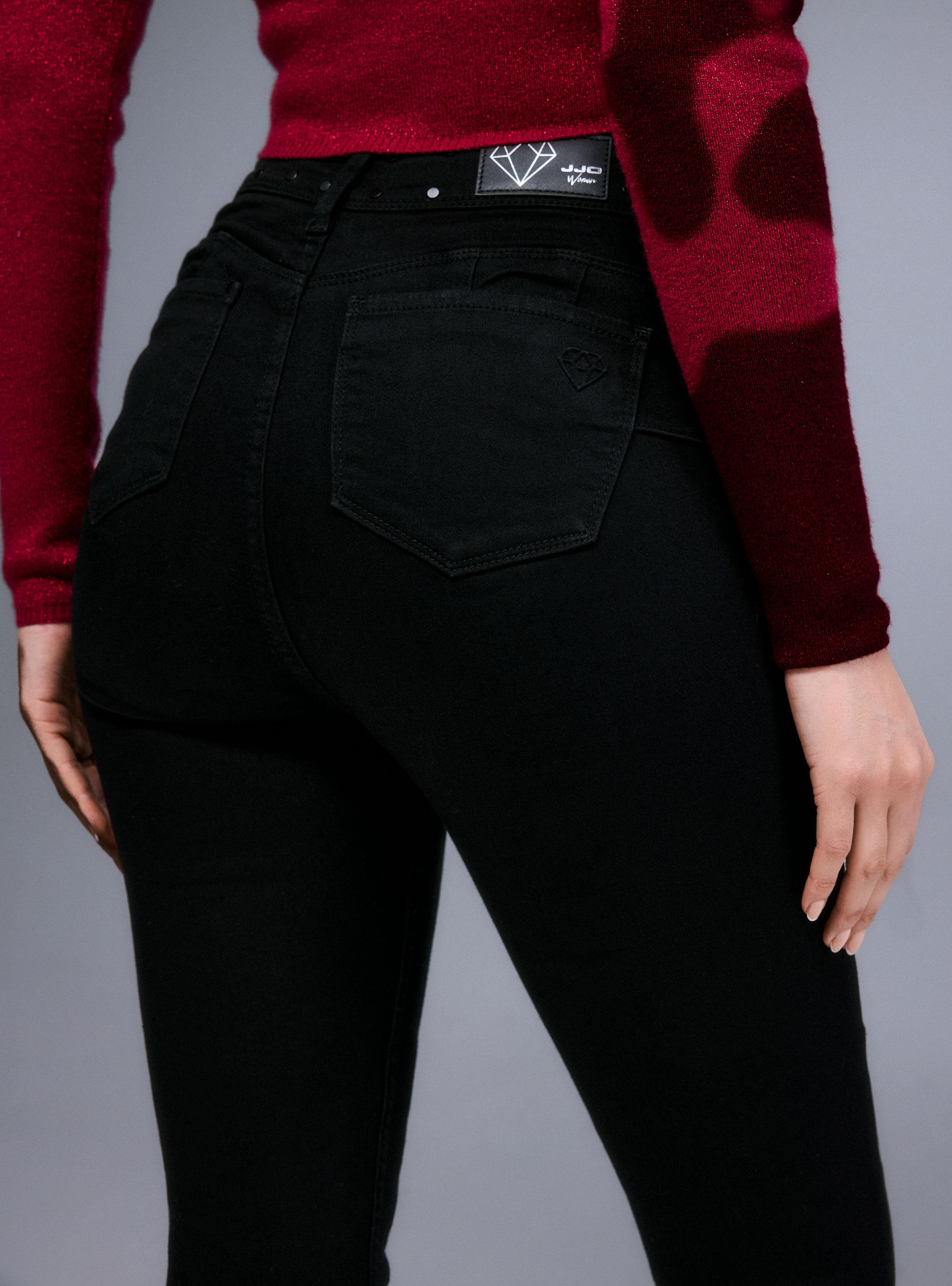 Jeans Push Up Tachas en Pretina y Bolsillos-3
