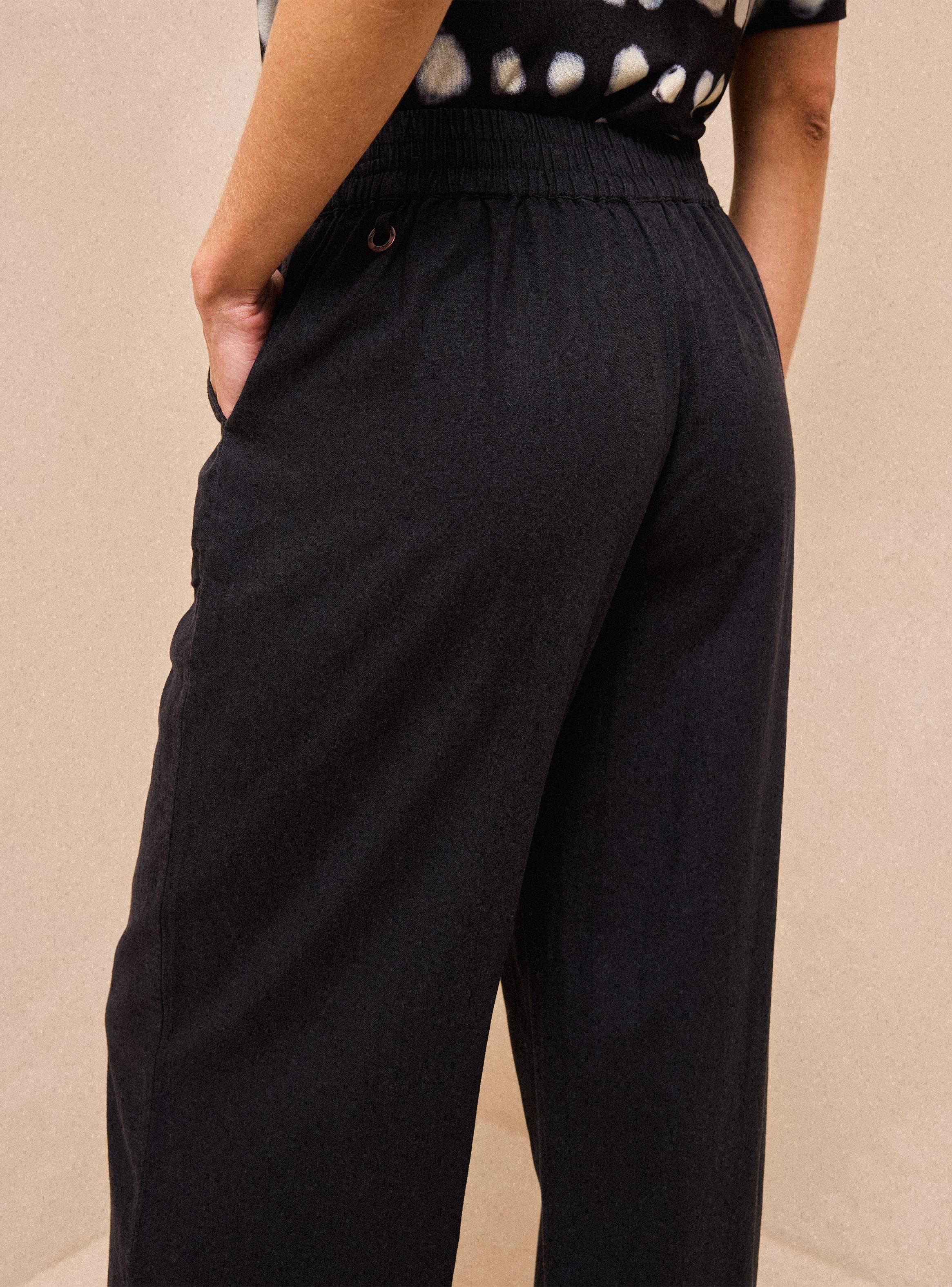 Pantalón Detalle de Botones en Pretina-3