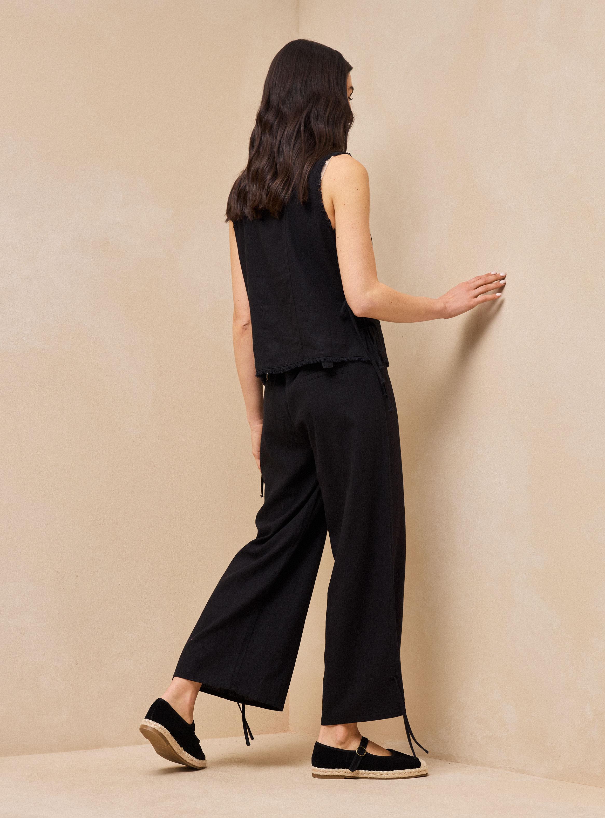 Pantalón Botones en Delantero y Amarras en Bota-5