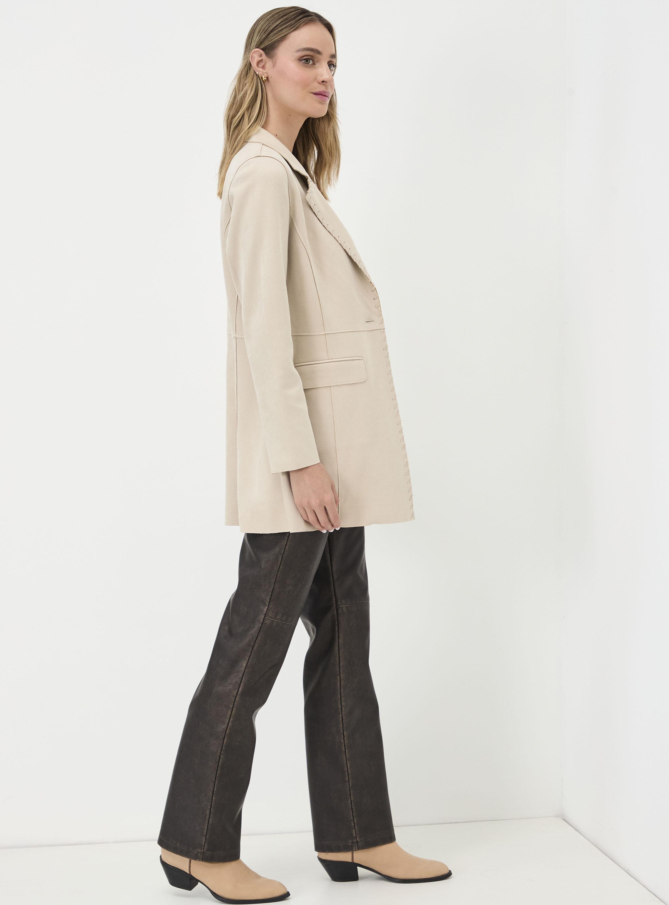 Blazer Liso con Detalle en Cuello-3