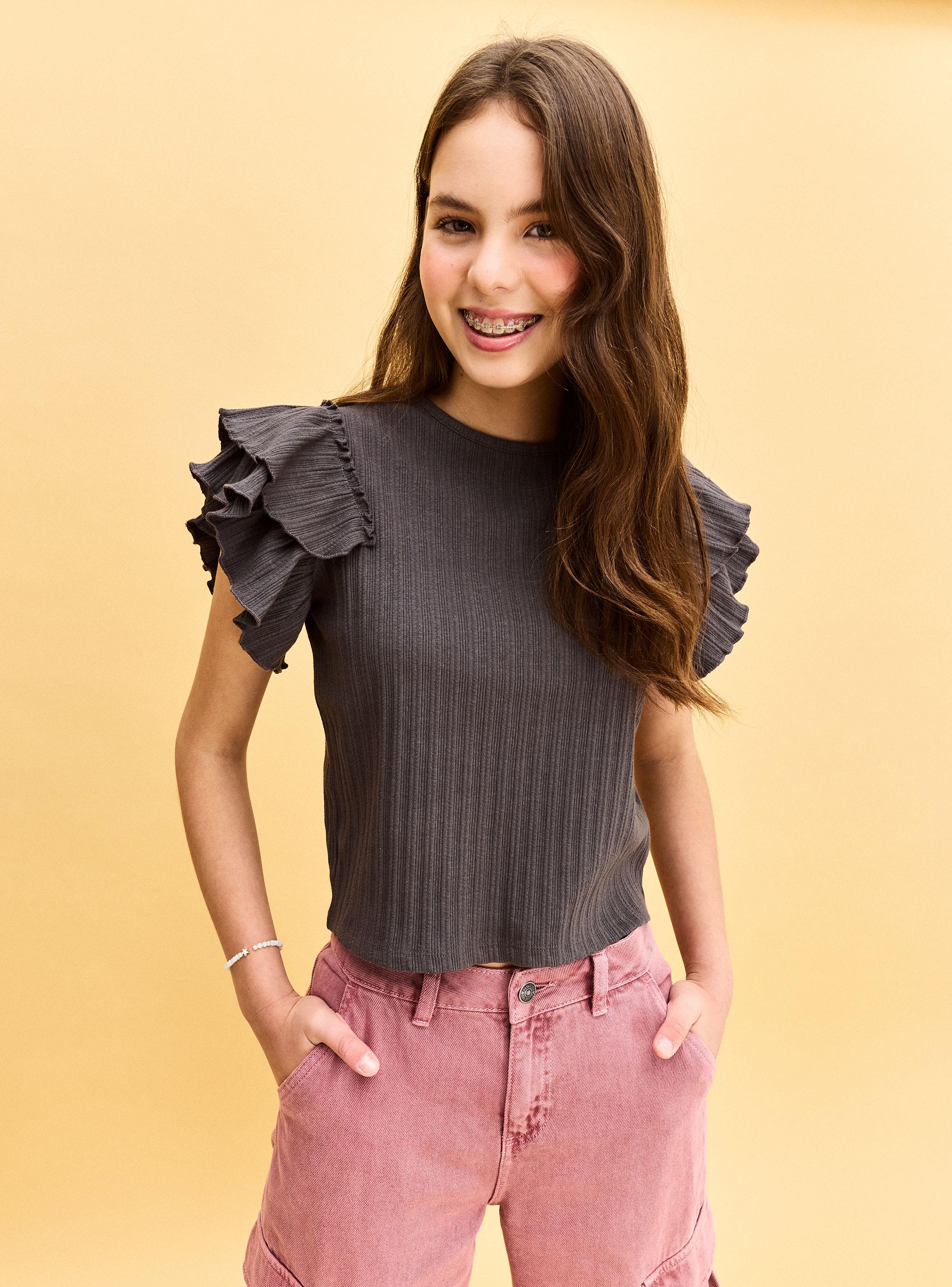 Polera Sin Mangas con Vuelos Grandes-3