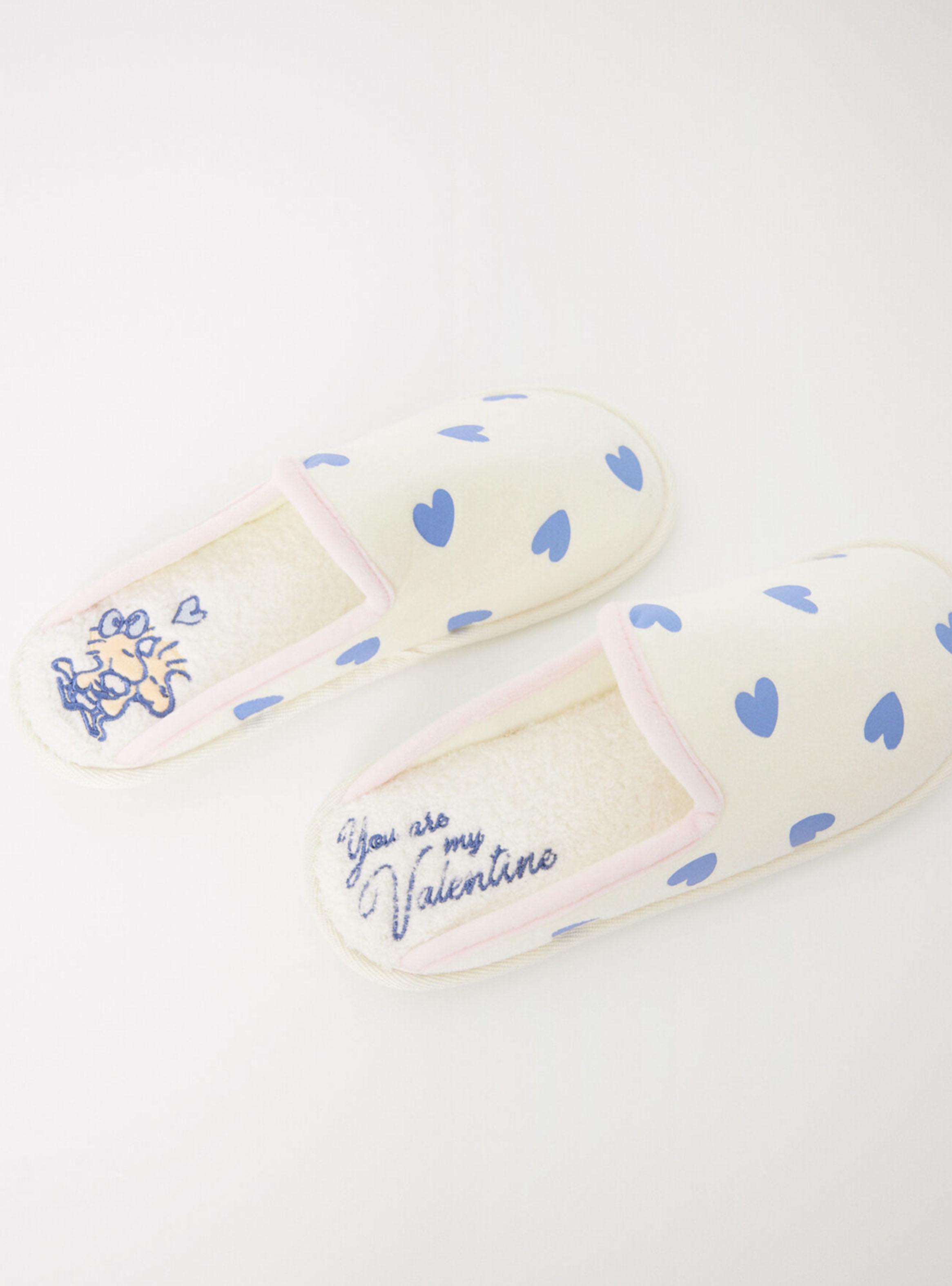 Pantuflas Velur Corazones-3