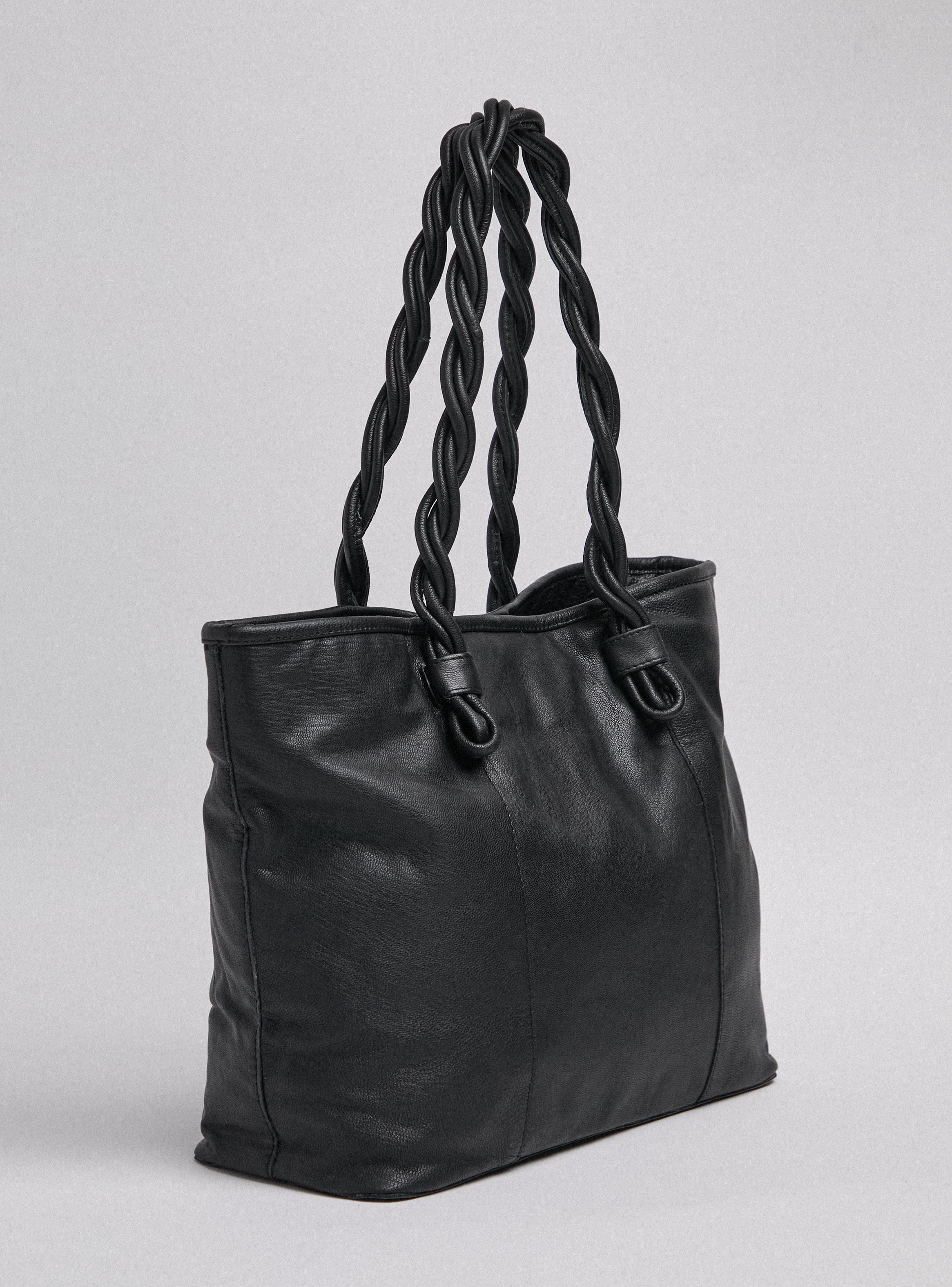 Cartera Mango Trenzado de Cuero-3