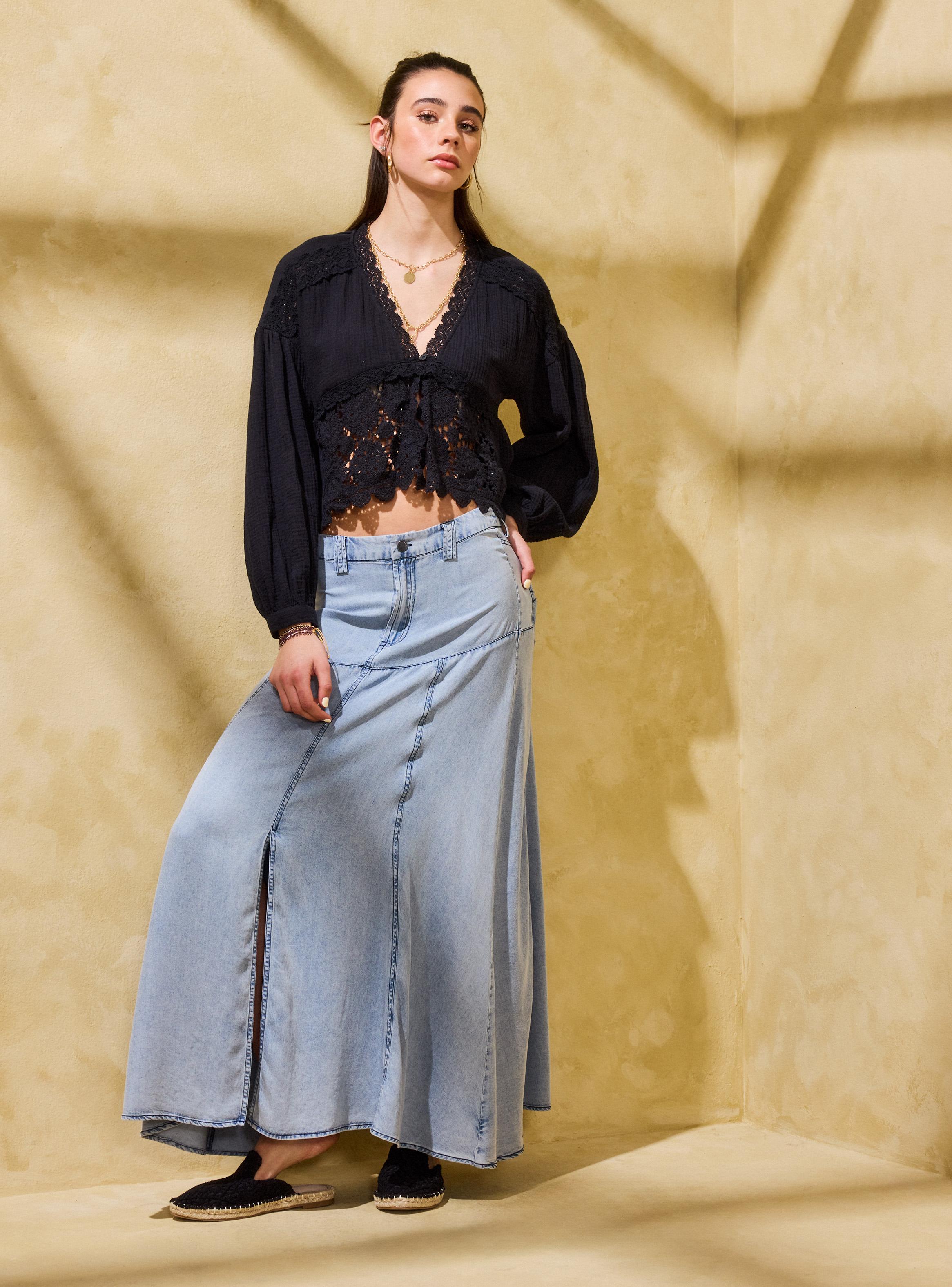 Blusa con Aplicaciones de Macramé-4