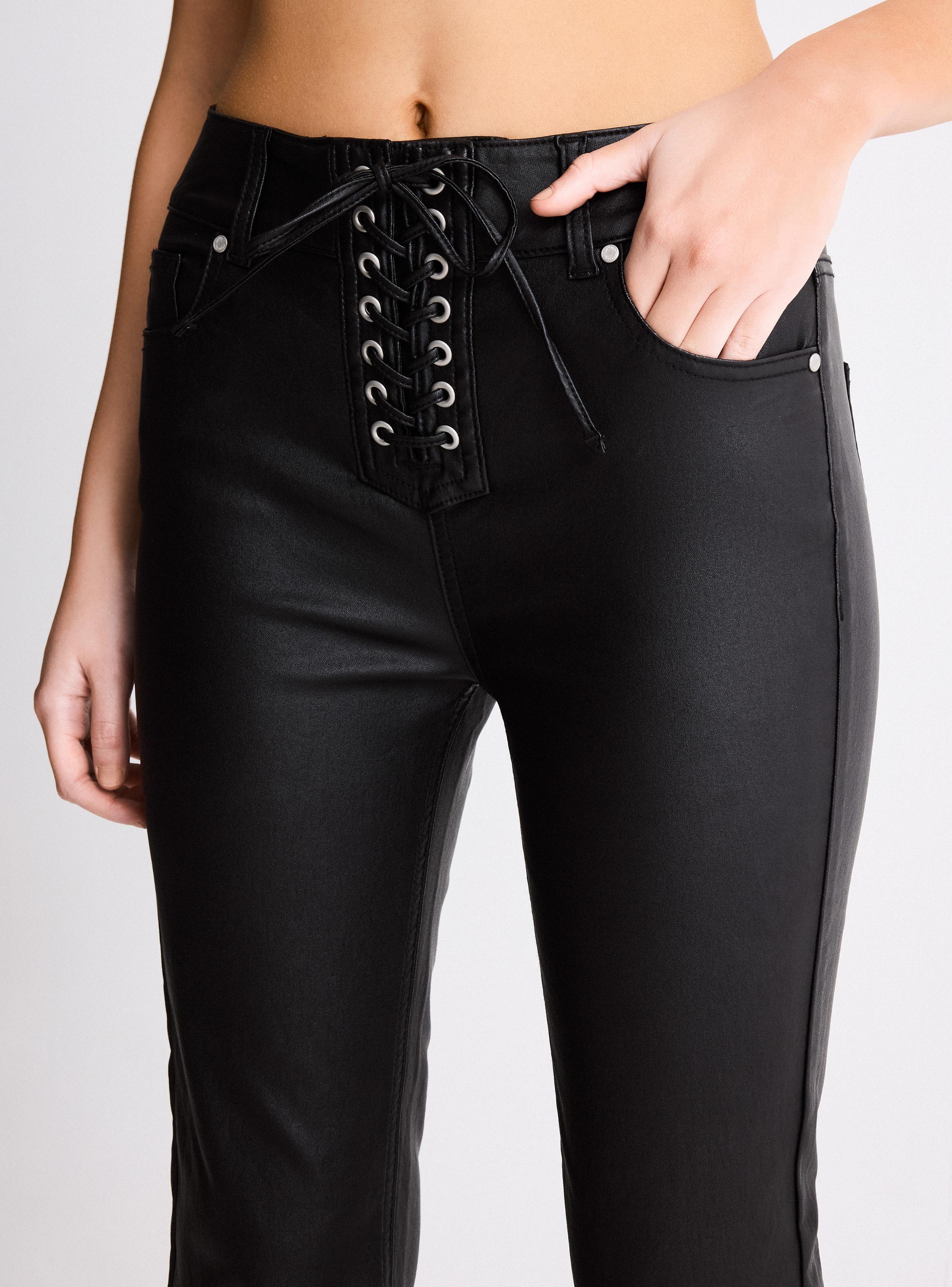 Jeans Flare Tiro Bajo Bragueta Amarras Coated-2