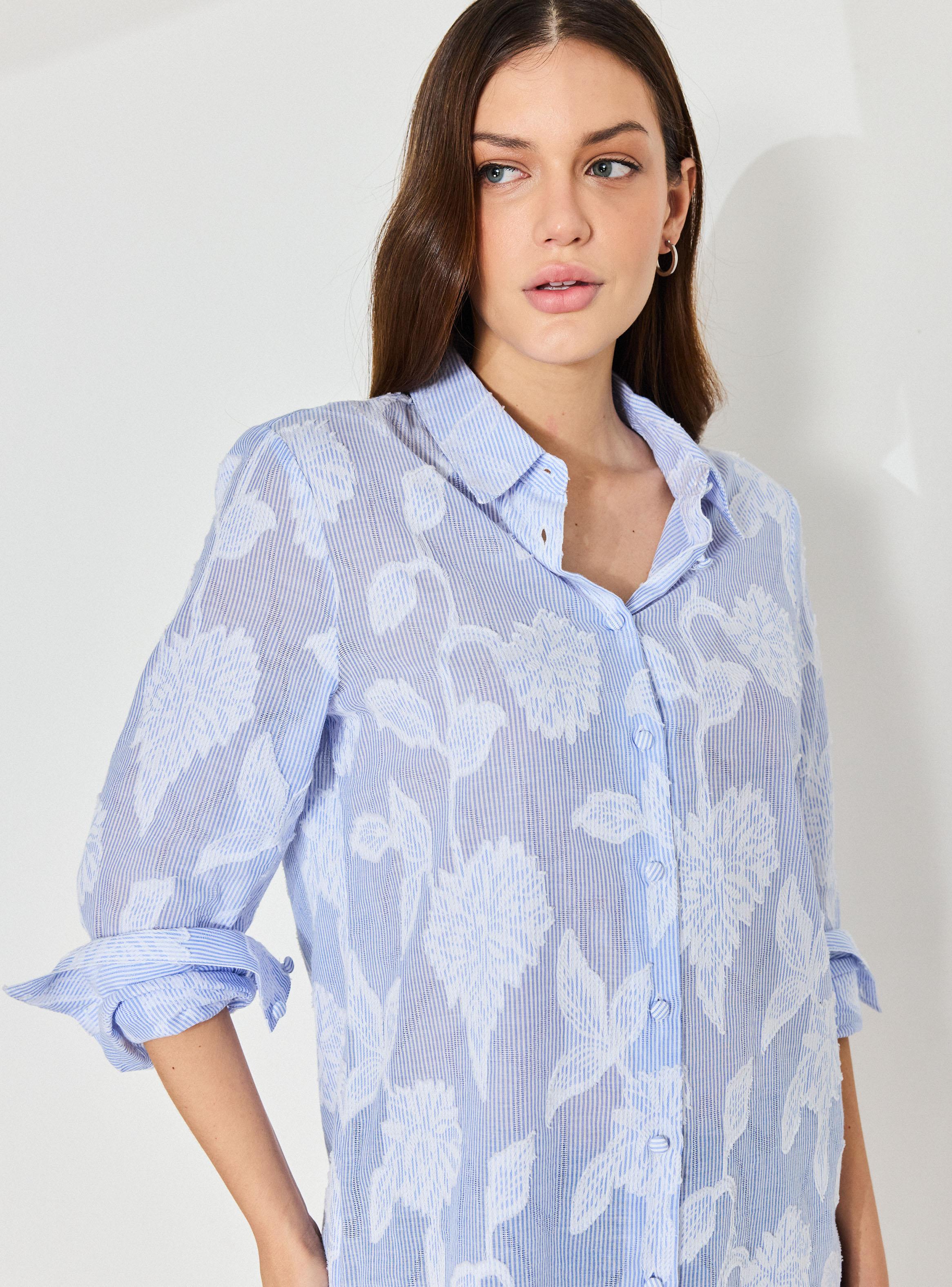 Blusa Listada con Flores Texturizadas-2