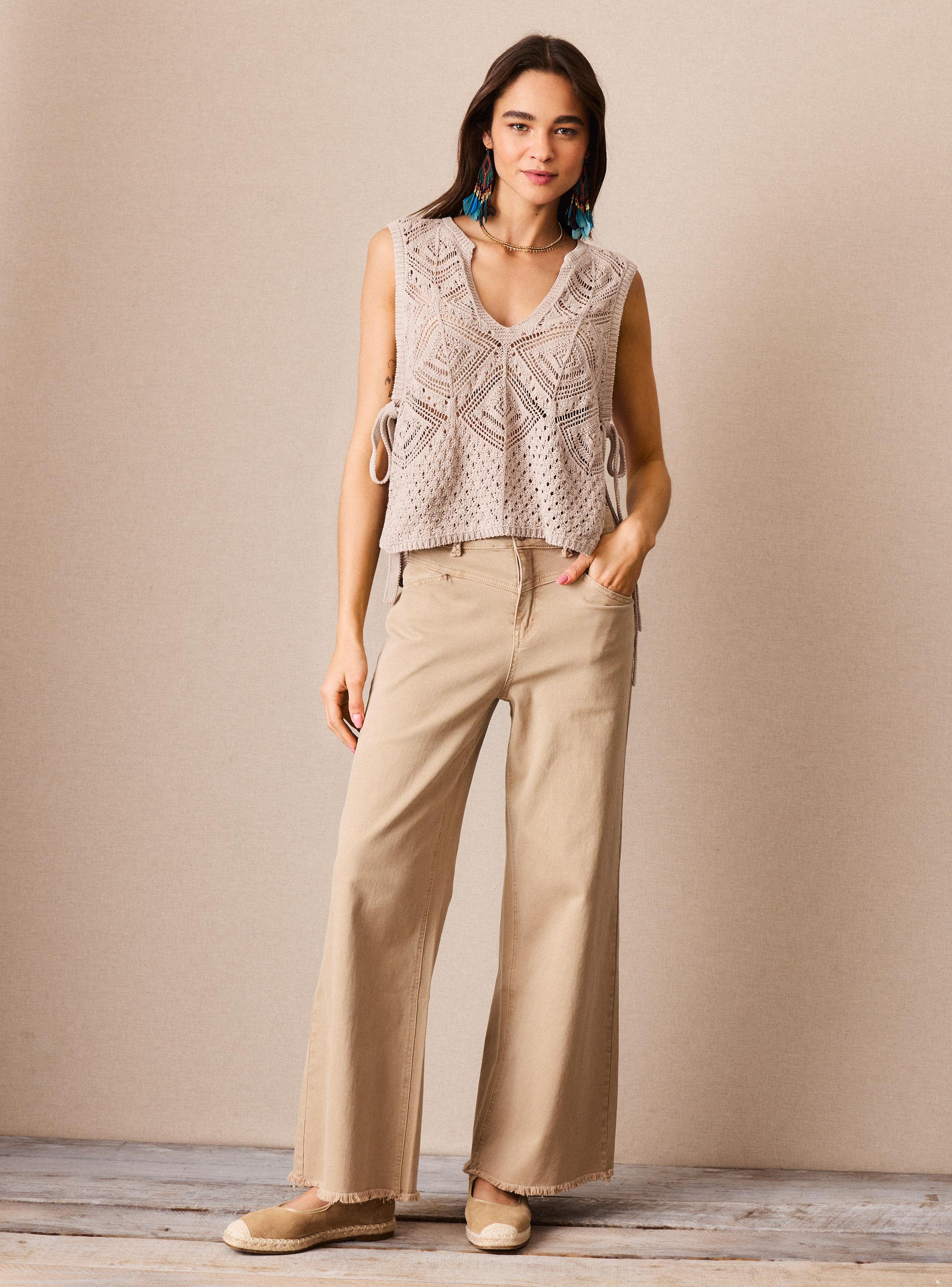 Jeans Color con Front Yoke y Pasador Trenzado-4