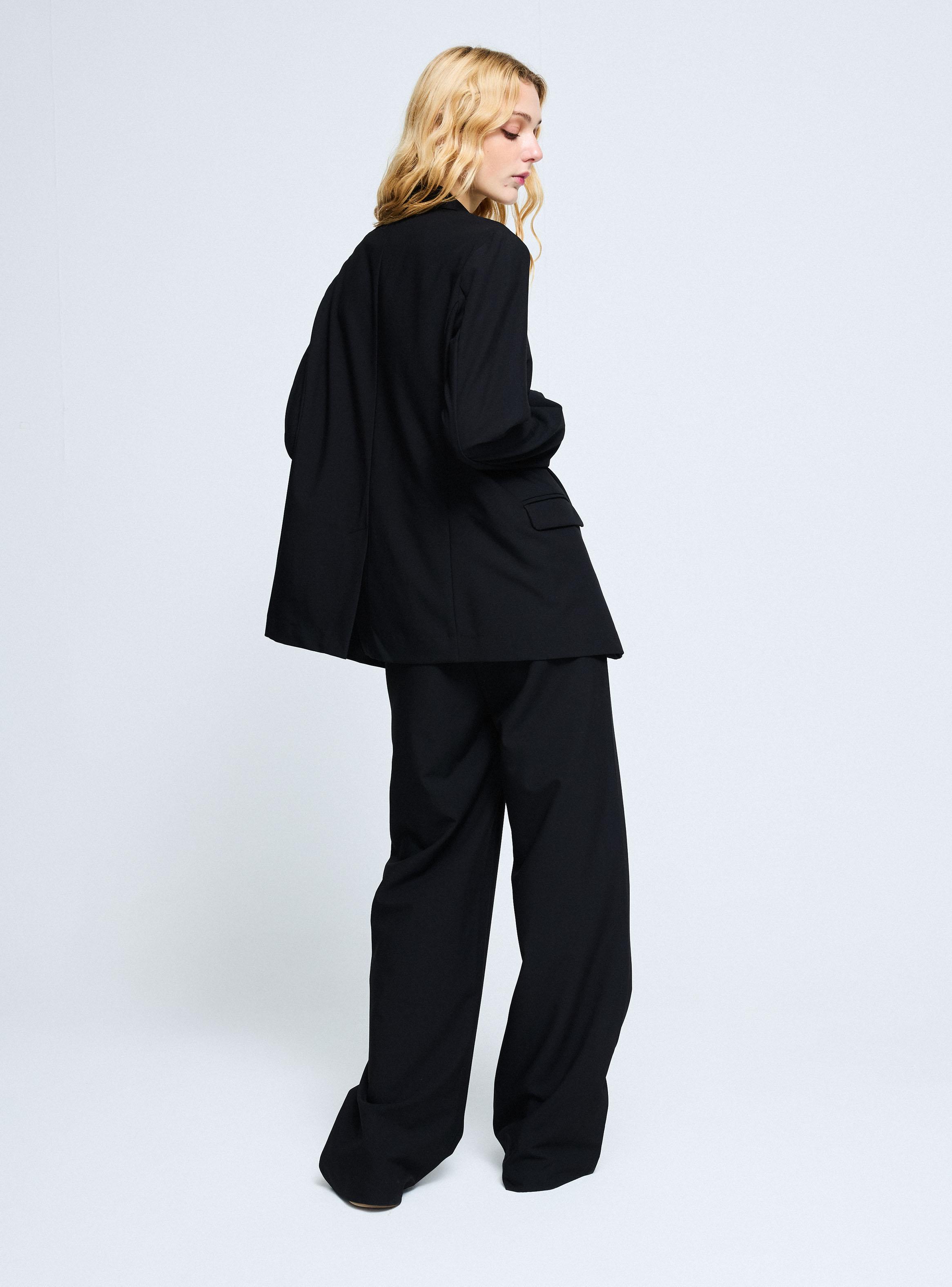 Blazer Oscuro con 1 Botón-5