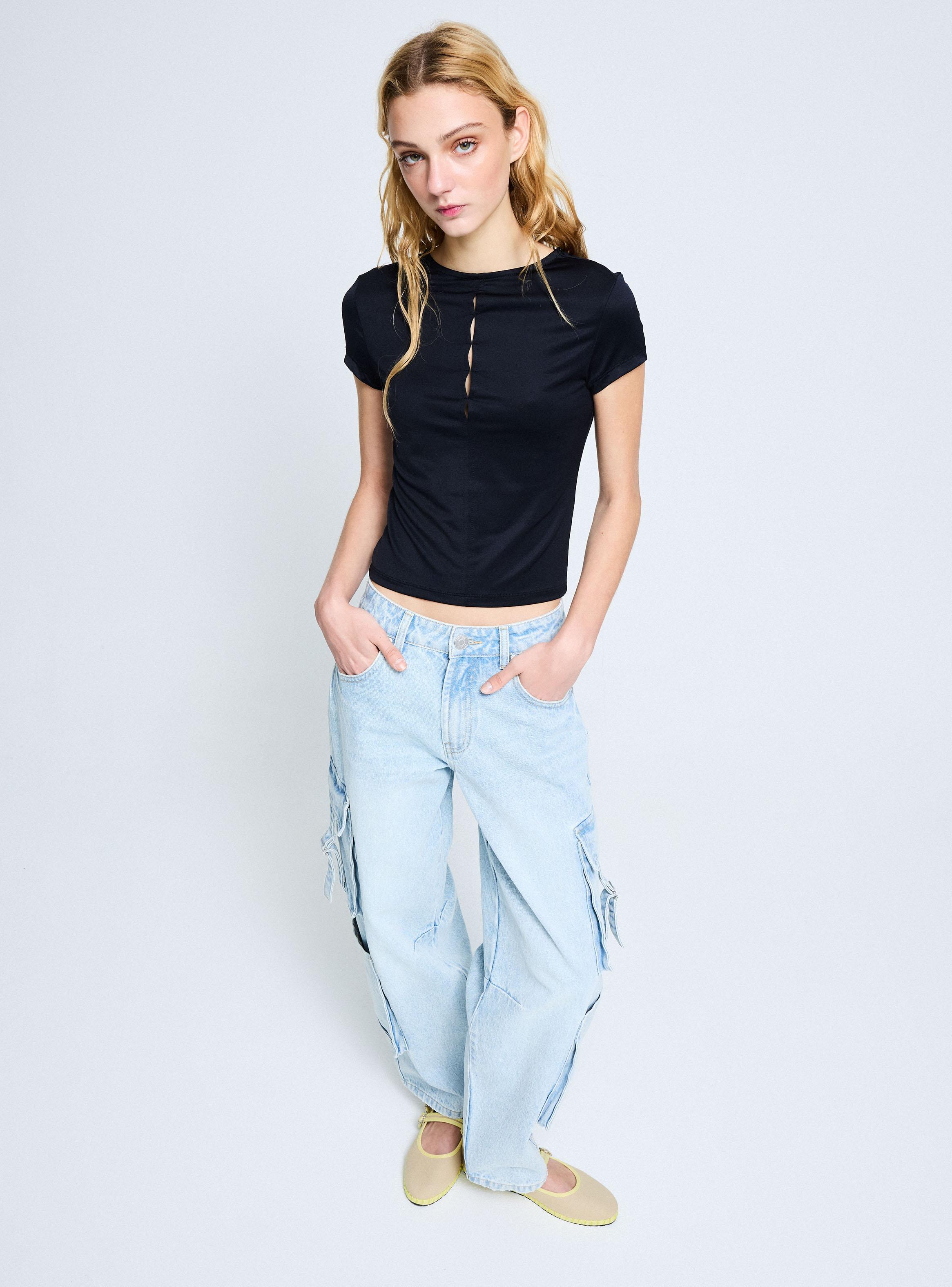 Polera Manga Corta Cut Out-4