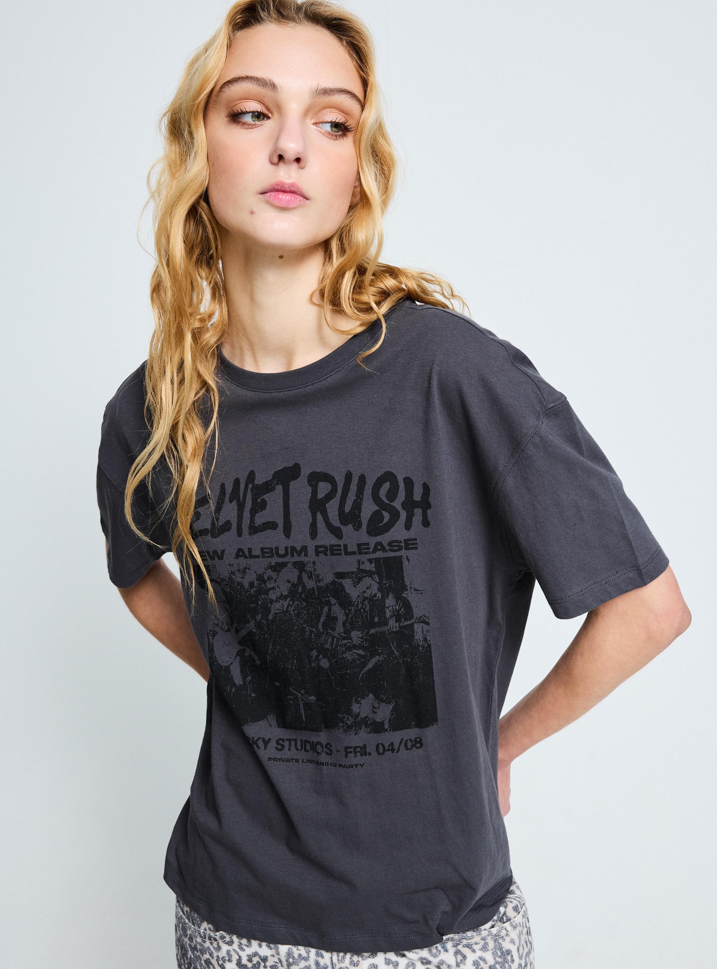 Polera Oversize Manga Corta con Estampado-2