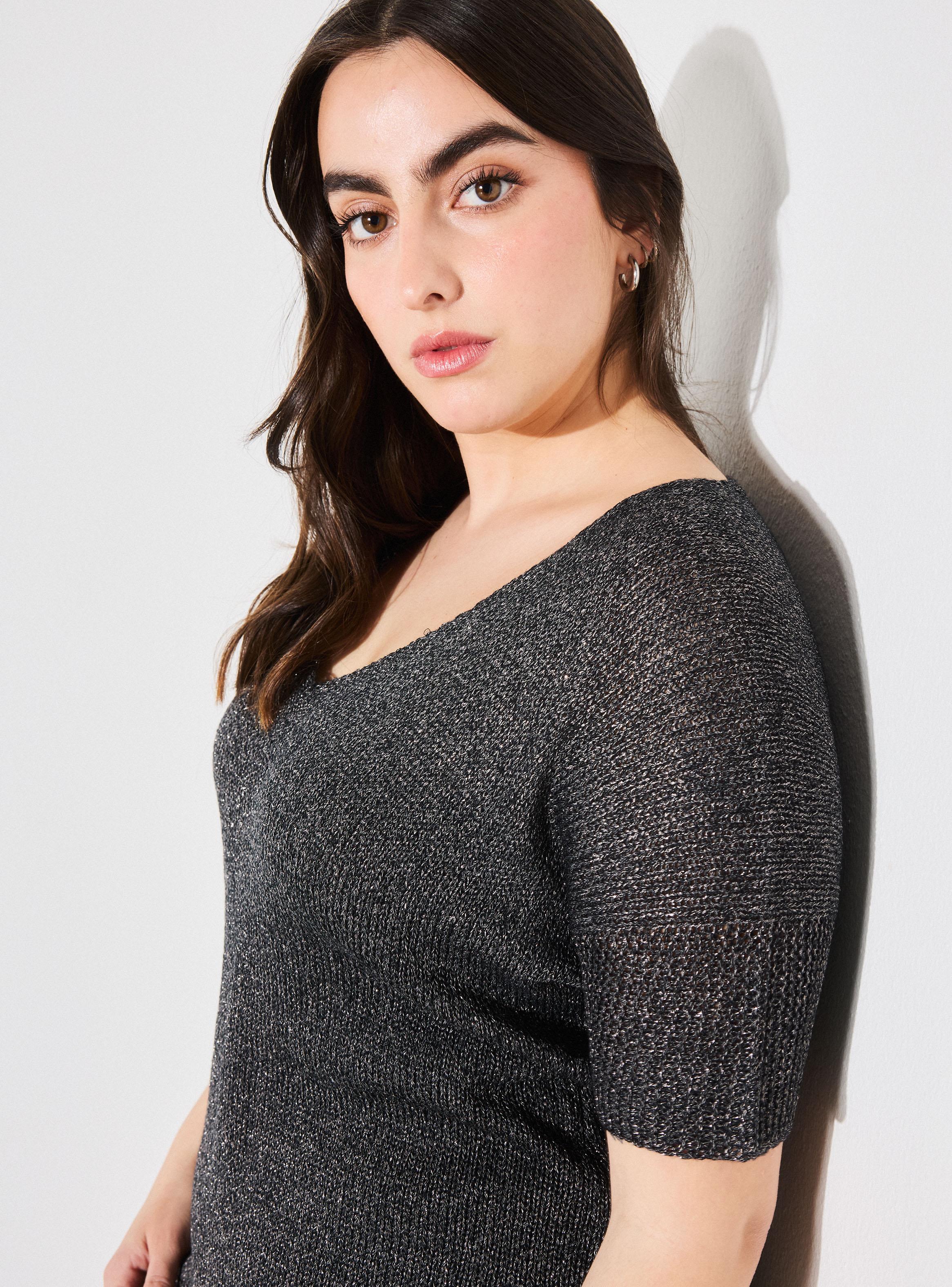 Sweater Escote V Manga Corta Tejido Metalizado Curvy-2