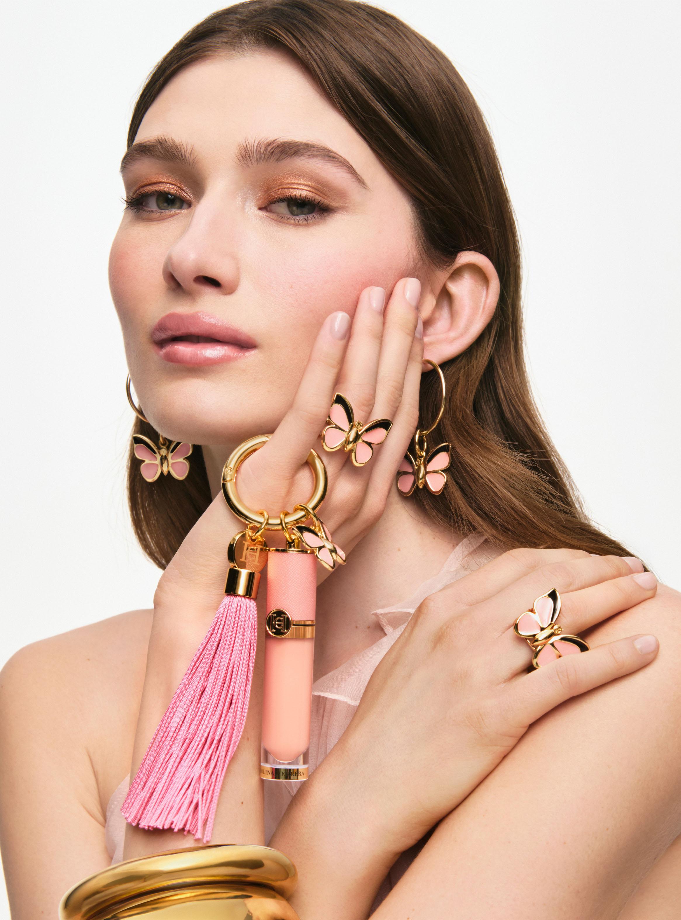 Charm Carolina Herrera Butterfly-4