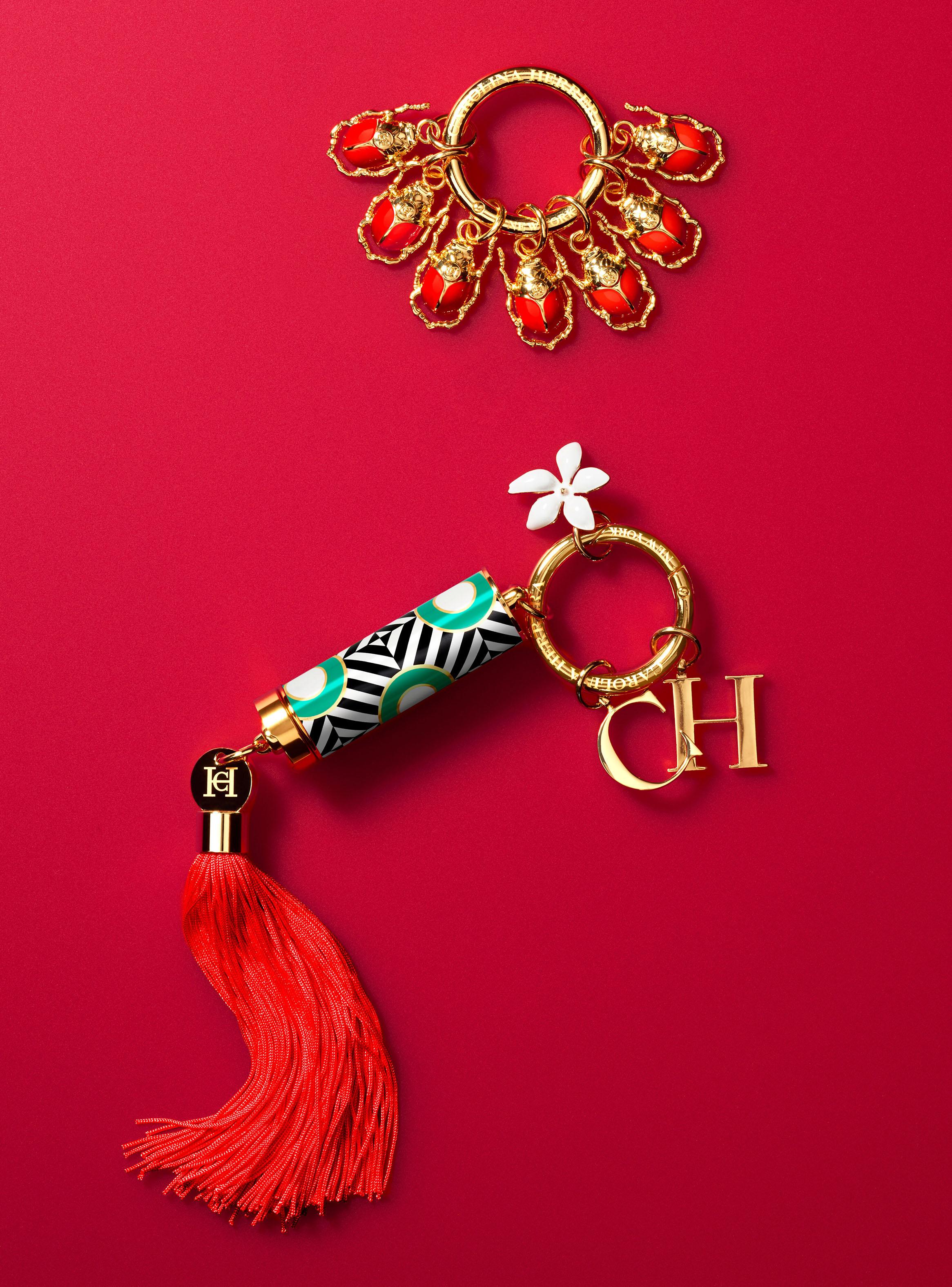 Set Fabulous Kiss Lipstick Satin Carolina Herrera 373 & Green Waves Cap Carolina Herrera-5