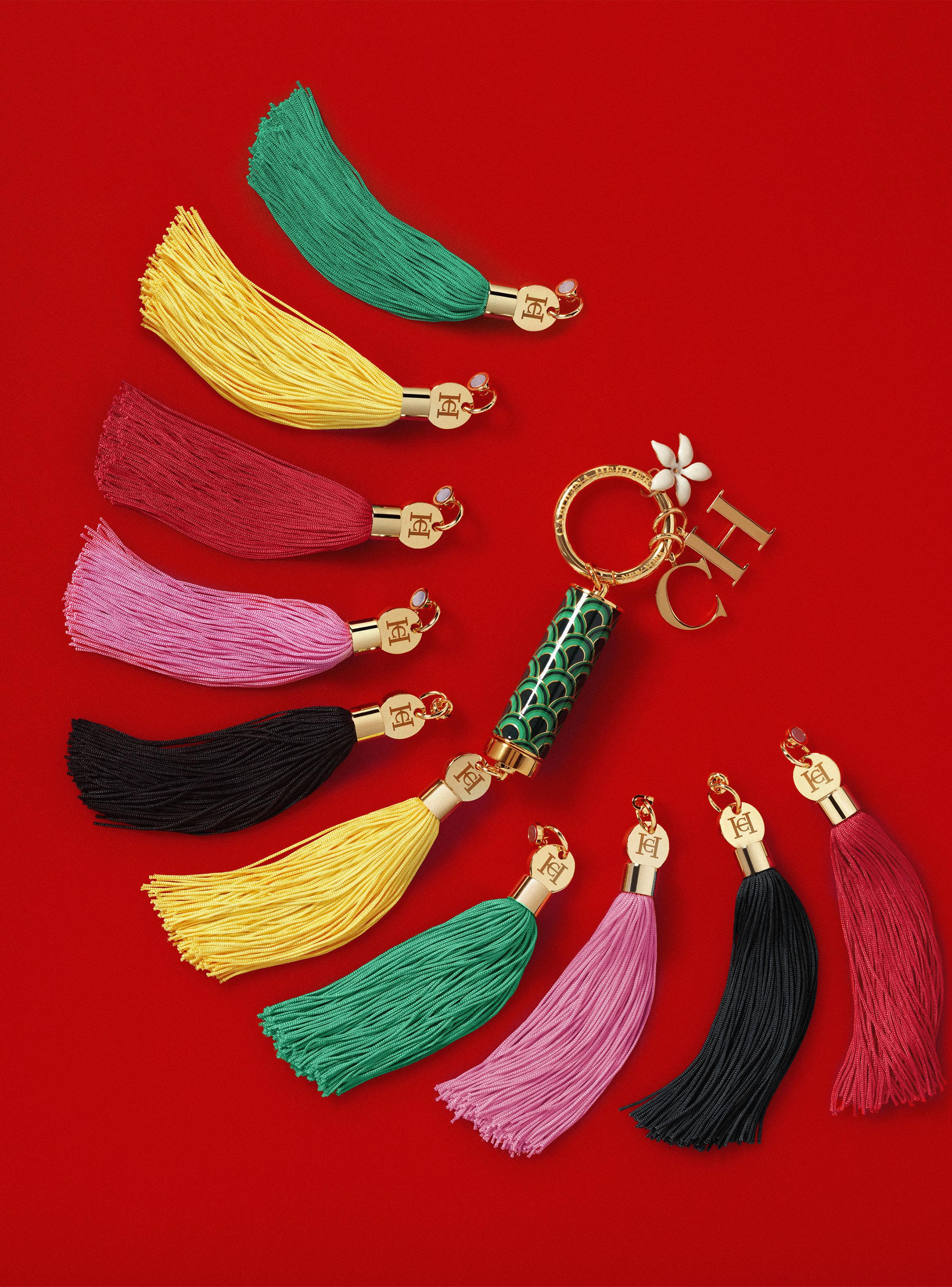 Fabulous Kiss Lipstick Cap Carolina Herrera Blond Confidential-3