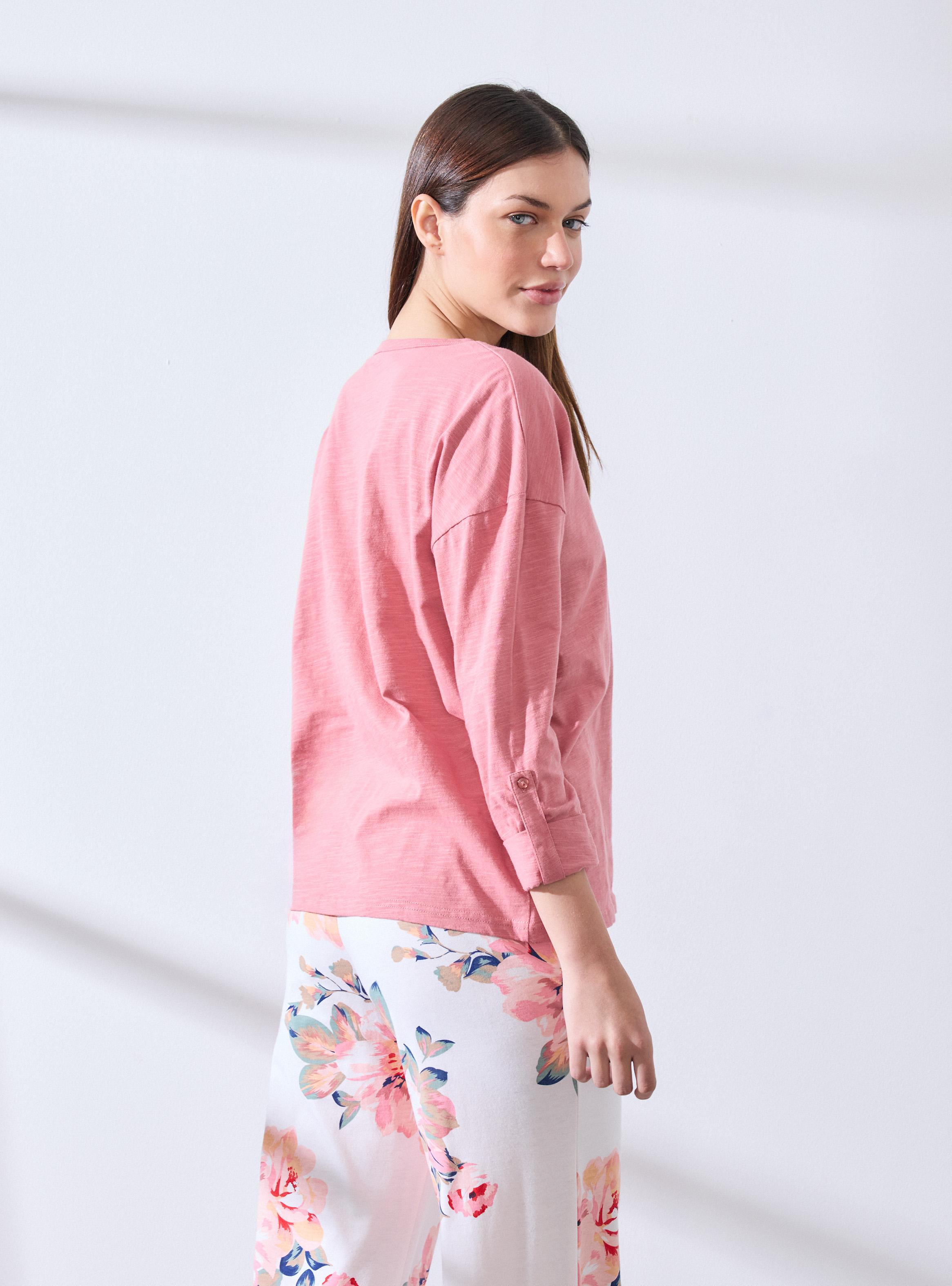 Pijama Polera Lisa con Botones Pantalón Estampado-1