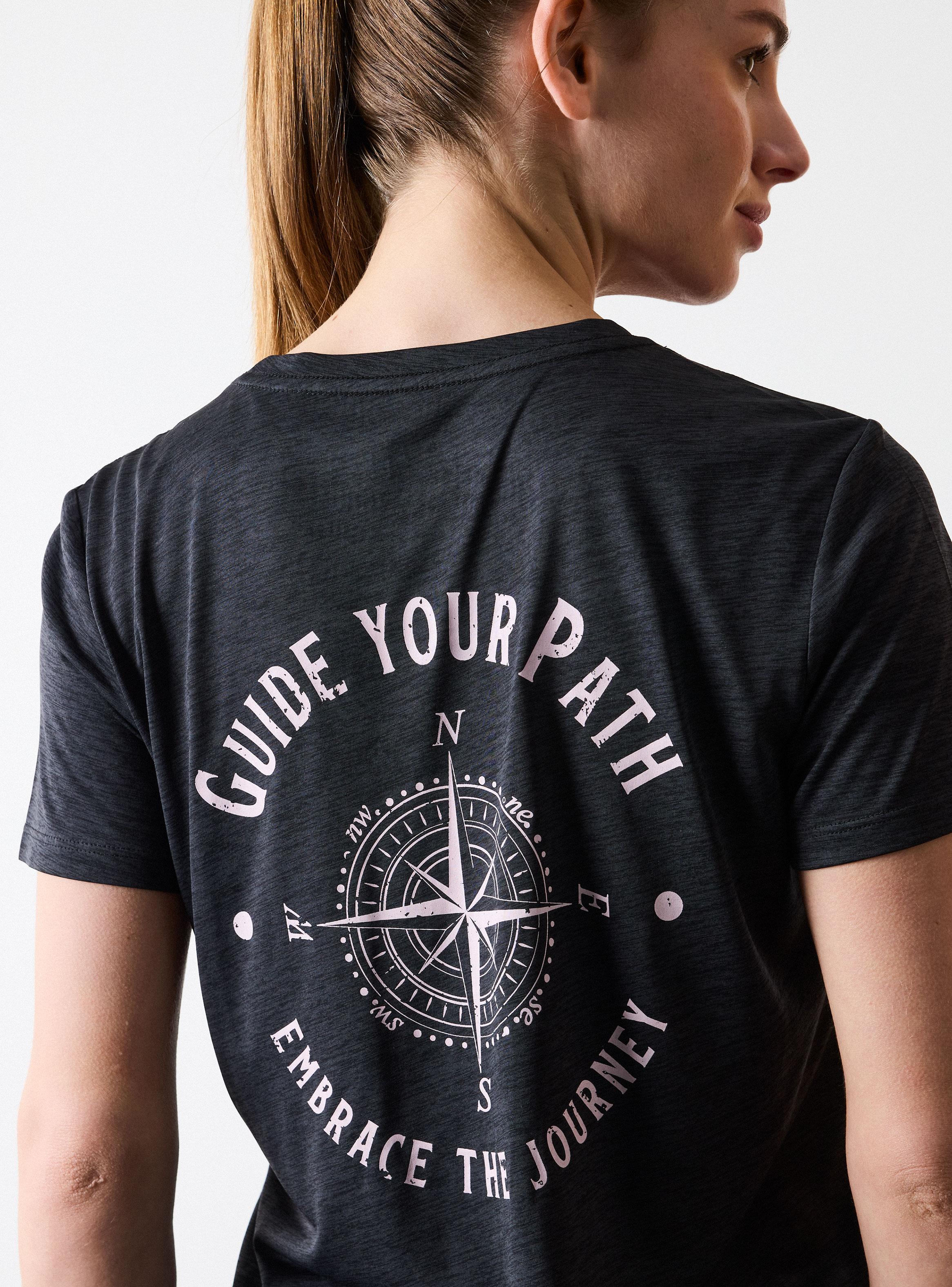 Polera Alldry Tela Liviana con Gráfica-3