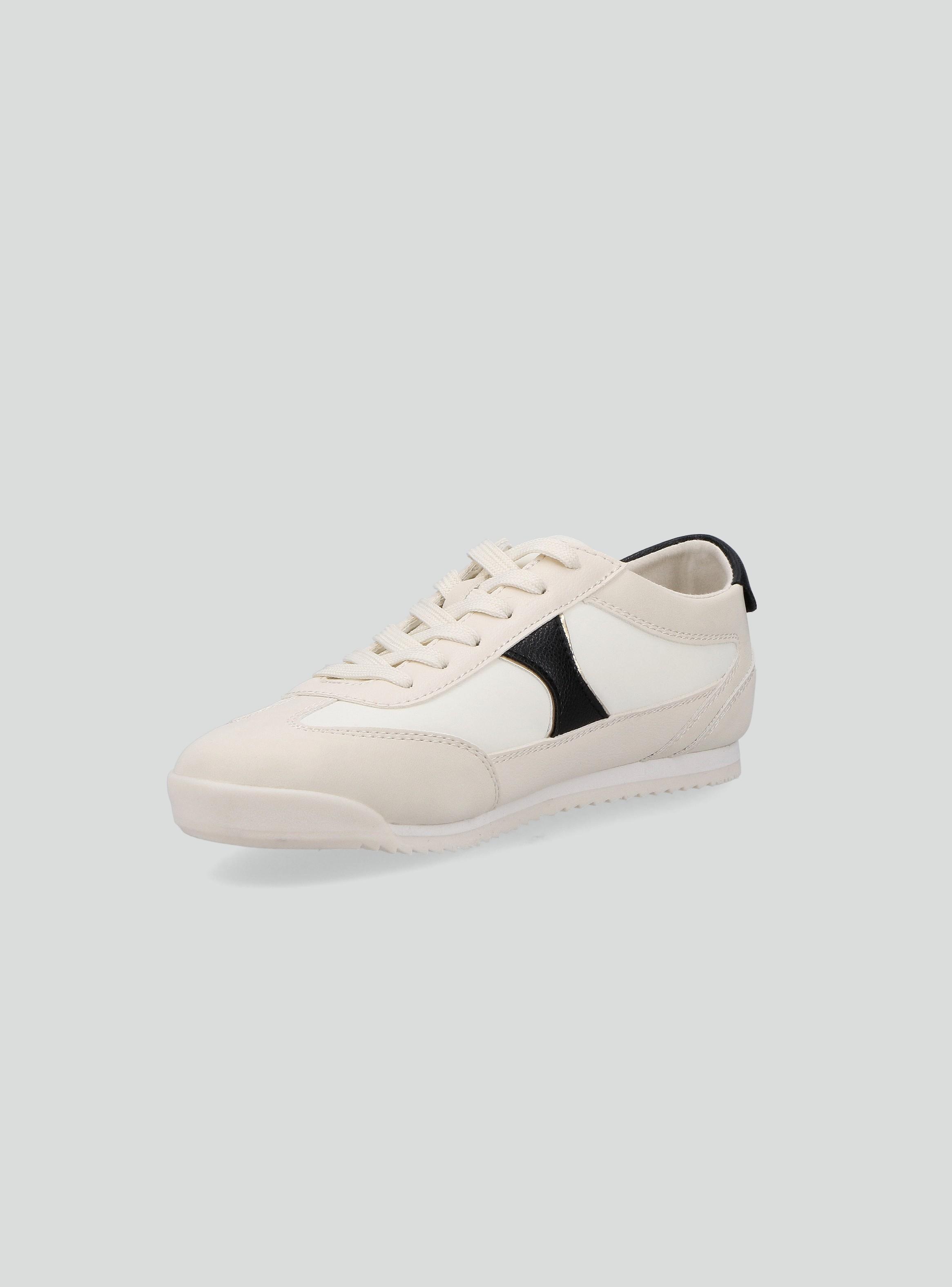 Zapatilla Acordonada Con Cortes Decorativos Mujer-2