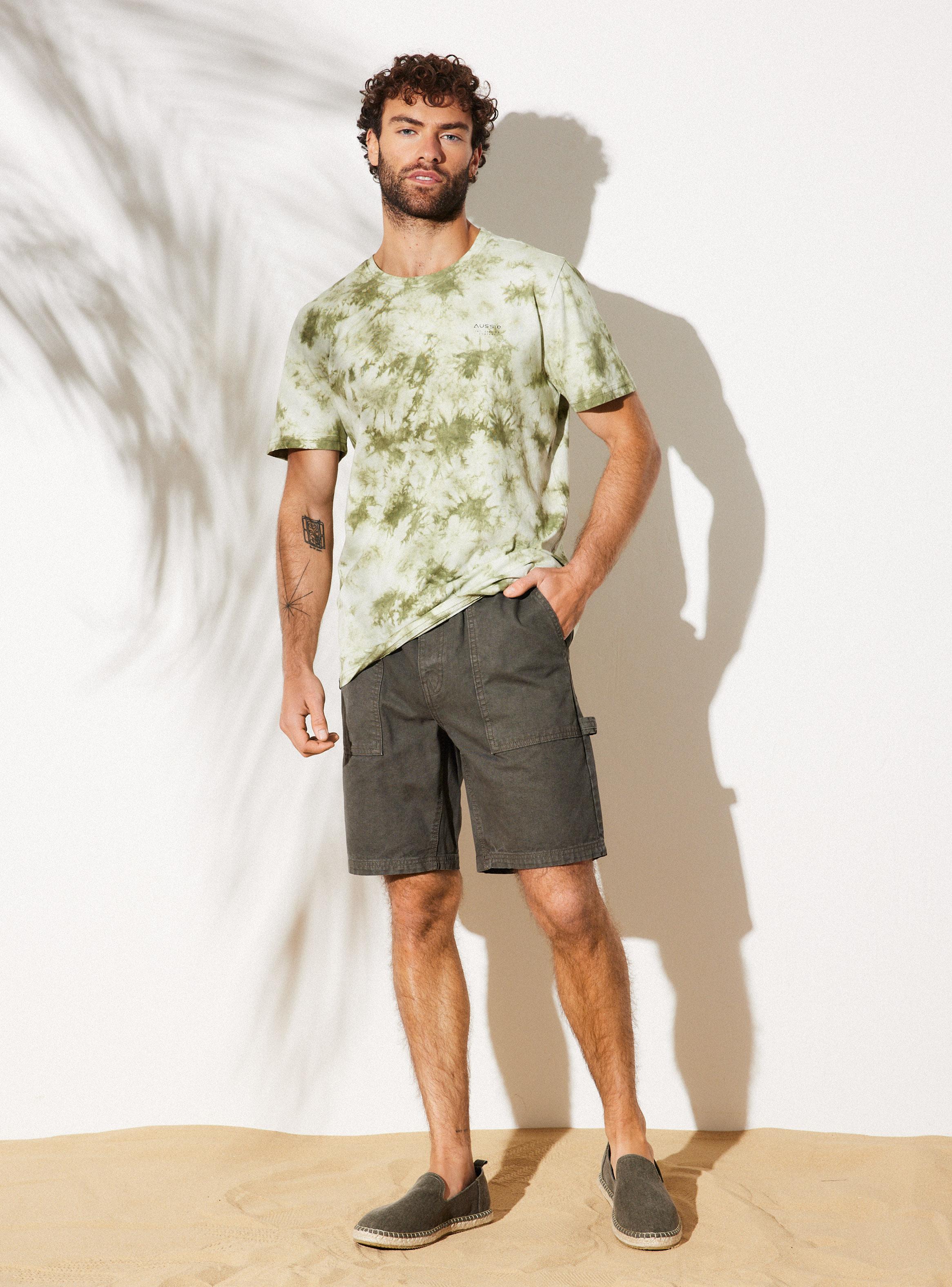 Short con Lavado y Detalle Carpintero-4