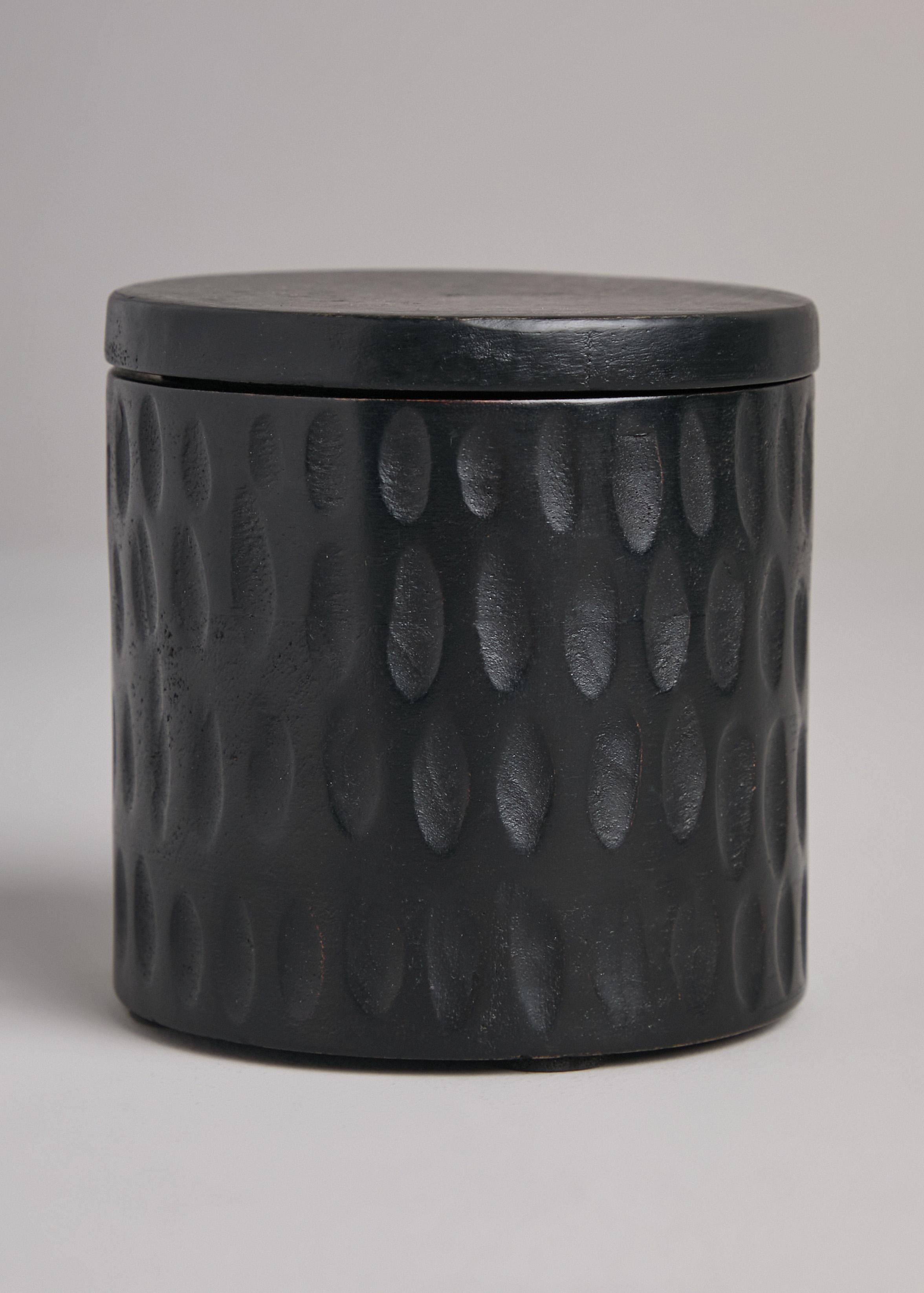 Canister Tribal M-0