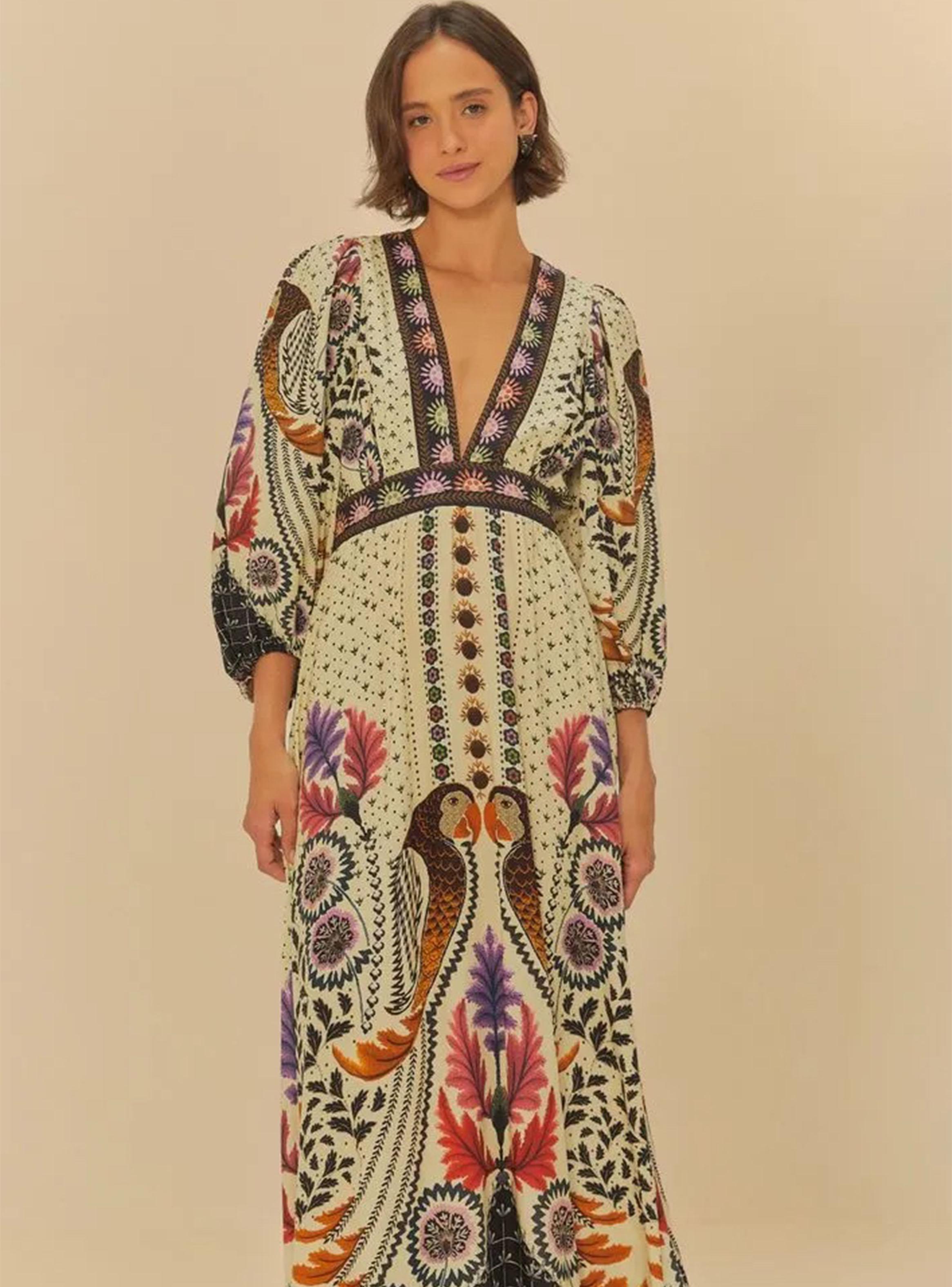 Vestido Largo con Escote V-2