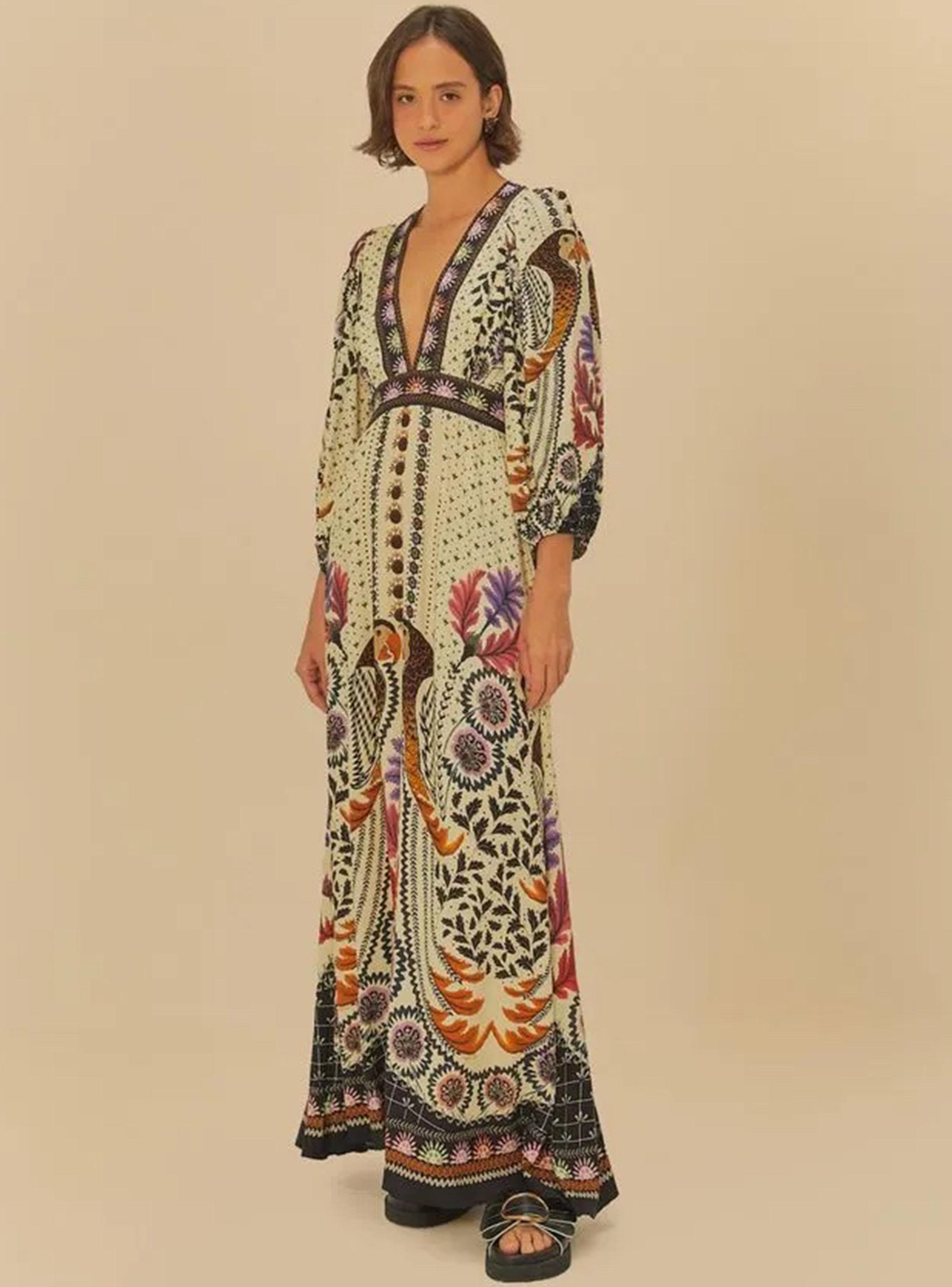 Vestido Largo con Escote V-0