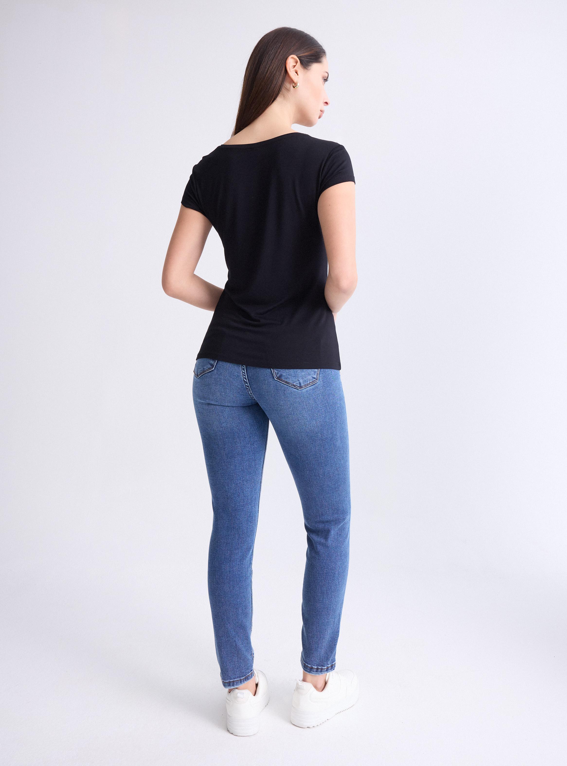 Polera Básica Ajustada Escote Redondo-5