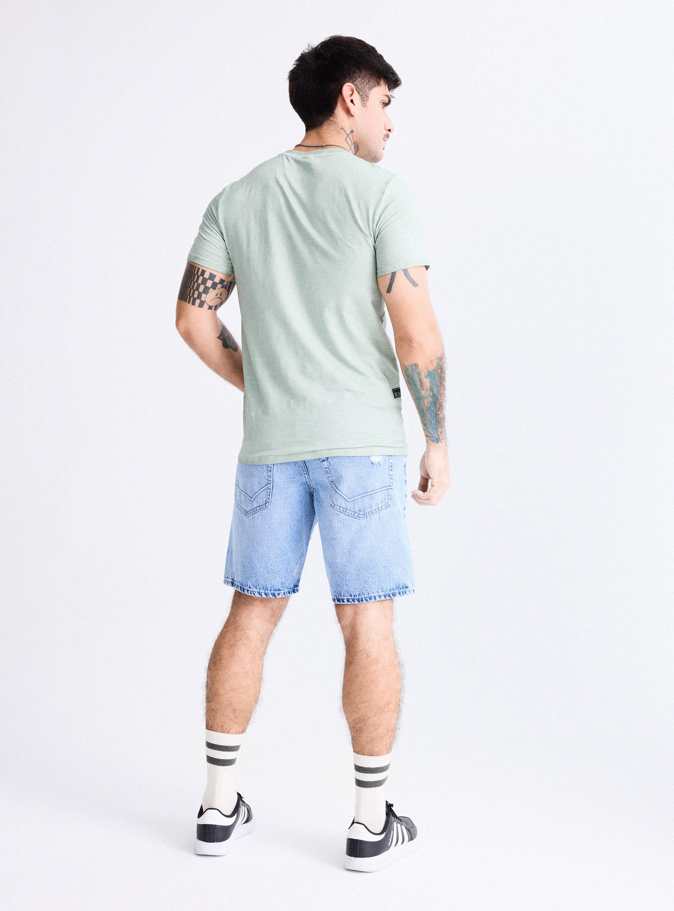 Short Gravillado con Roturas Relaxed Fit Medio-5