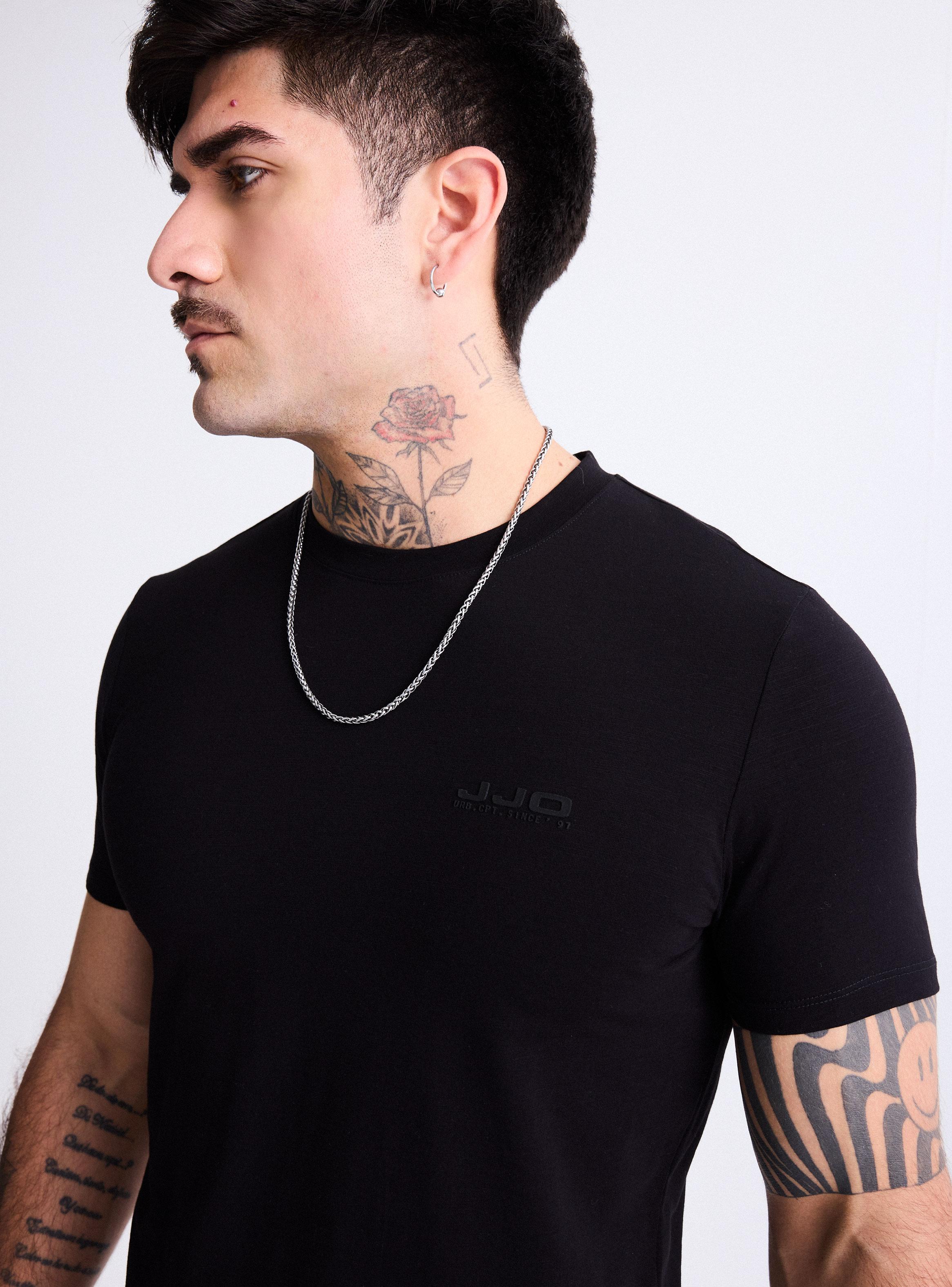 Polera Ajustada Lavada Manga Corta-2