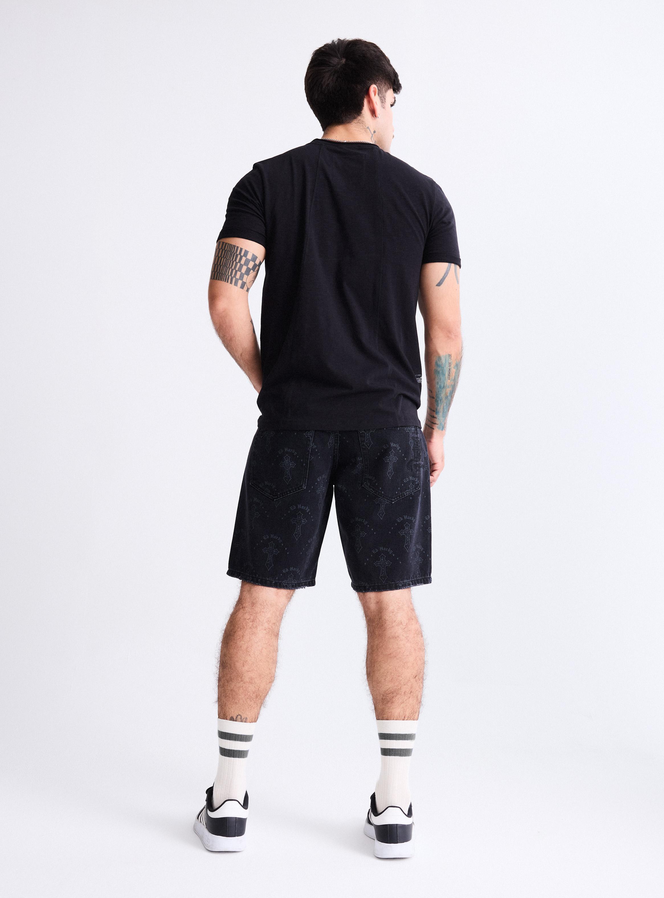 Polera Ed Hardy Long Fit Estampado y Parche-5