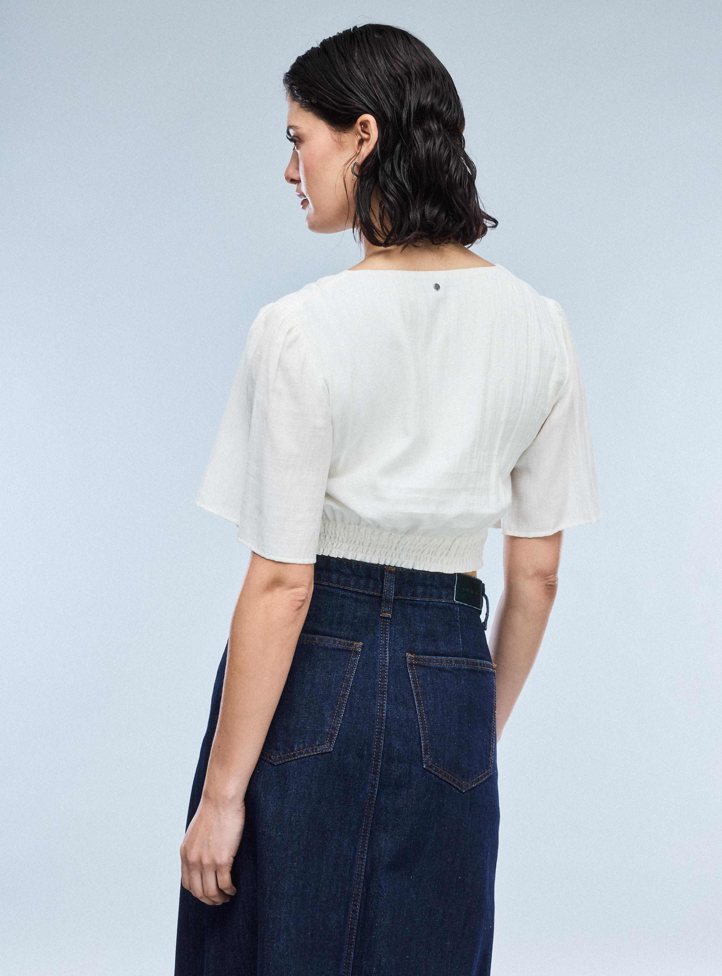 Blusa Nudo en el Frente-1