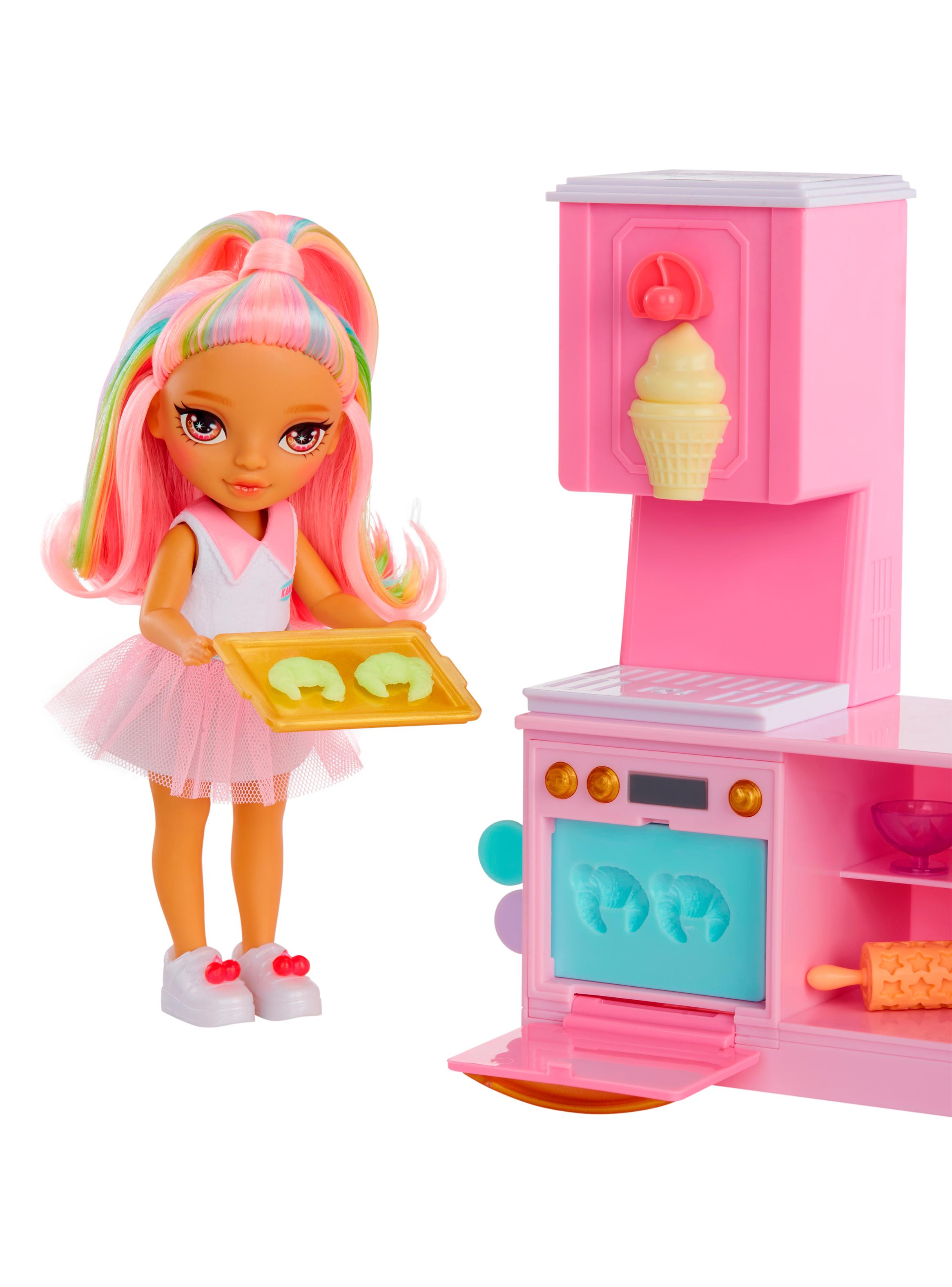 Muñeca Little Dessert Shop con Juego Kandy-3