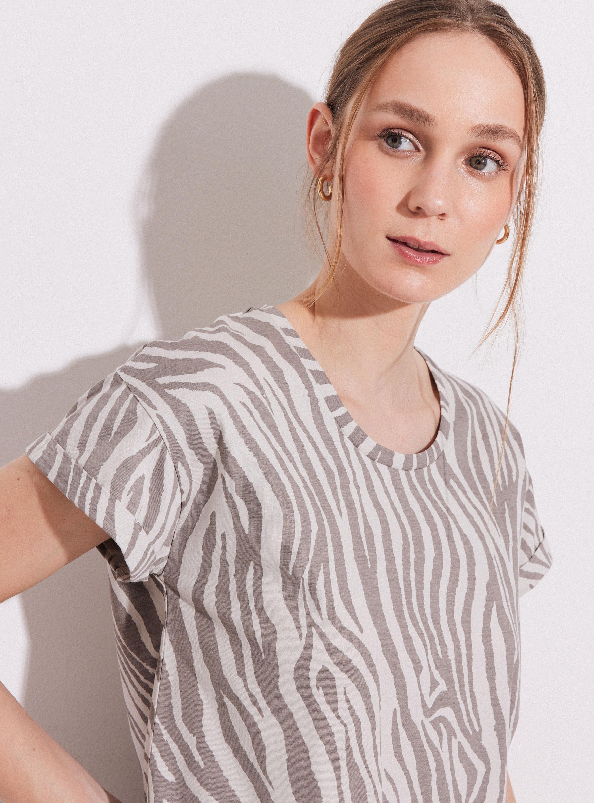 Polera Estampado Cebra-2