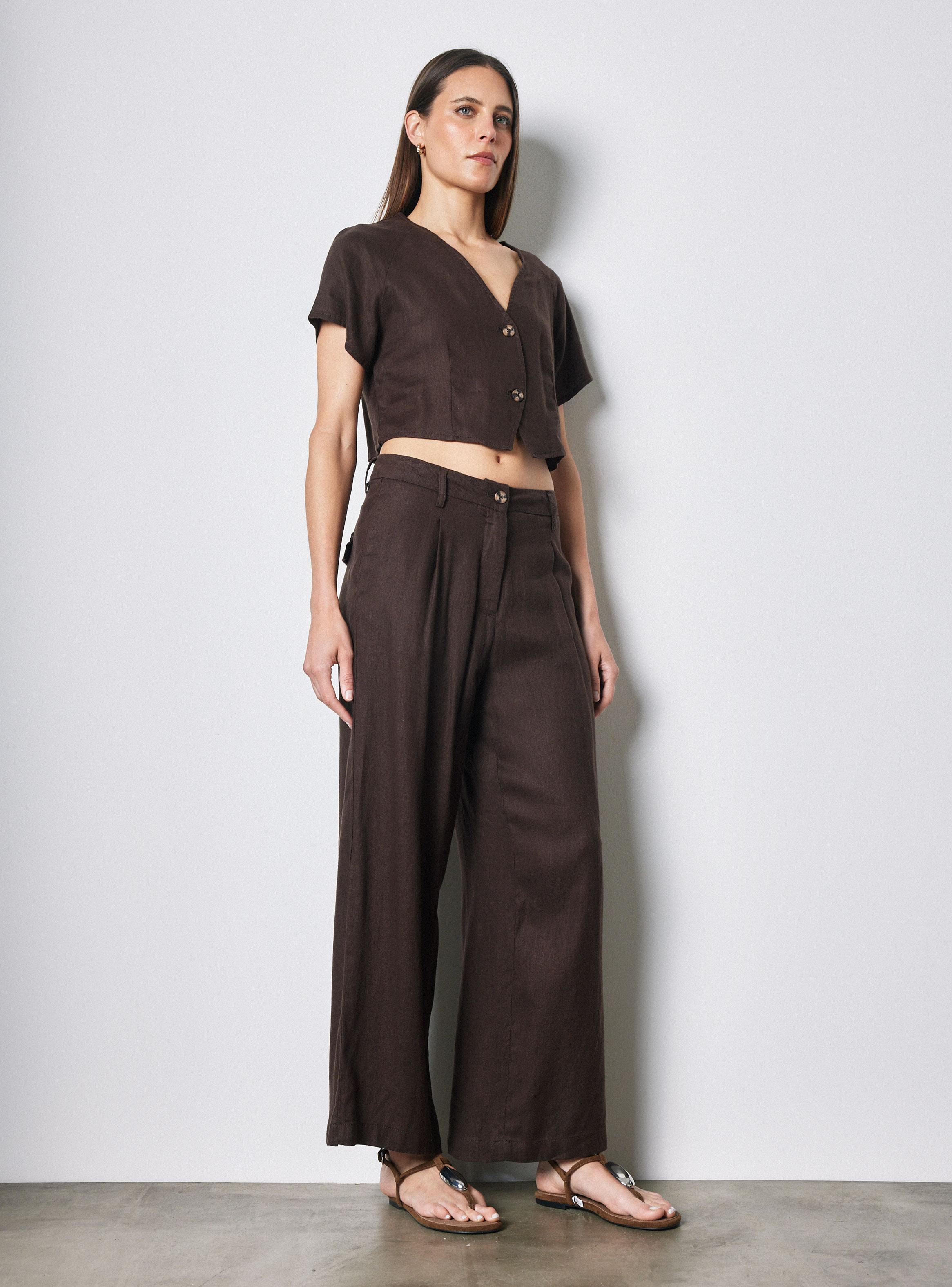 Pantalón Wide Leg con Bolsillos Laterales y Tapetas Traseras-4