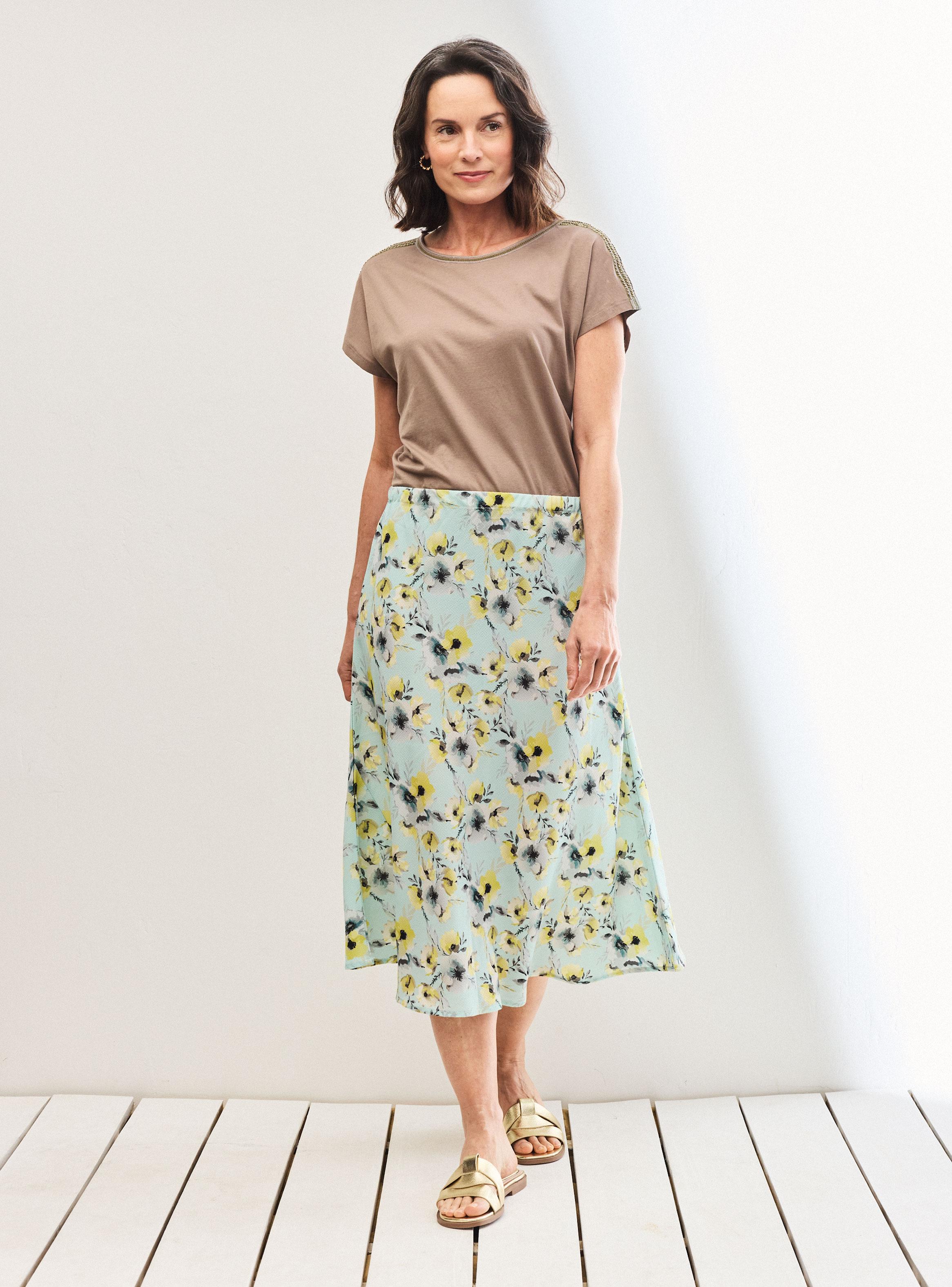 Polera con Bordado en Hombros Cuello y Costadillo-4