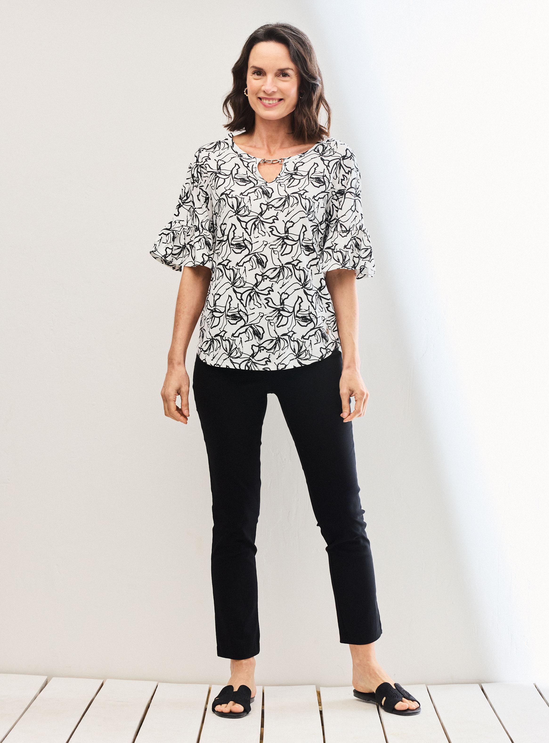 Polera Accesorio en Escote Manga Poeta Corta-4