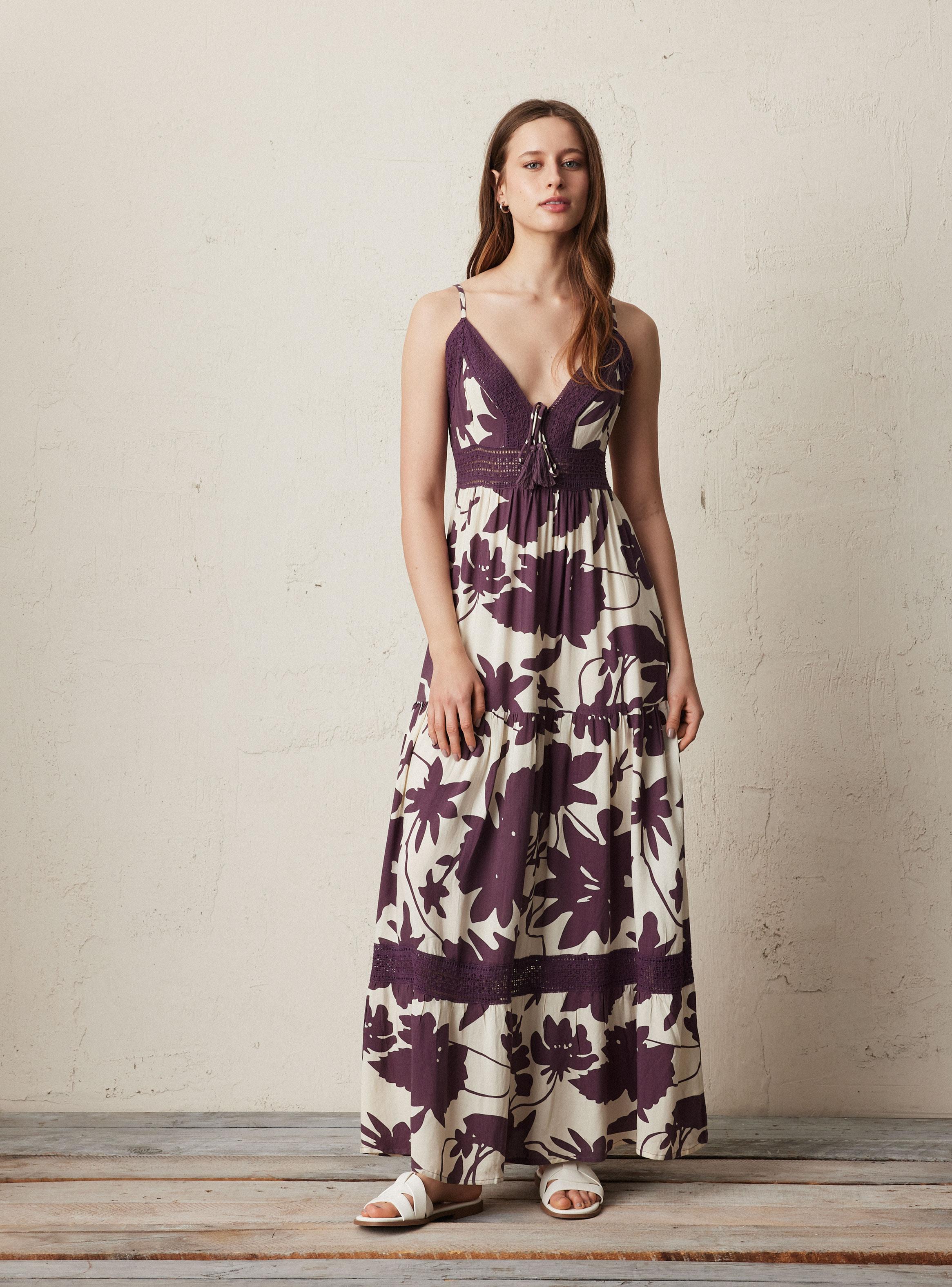 Vestido con Capas Detalle de Crochet-4