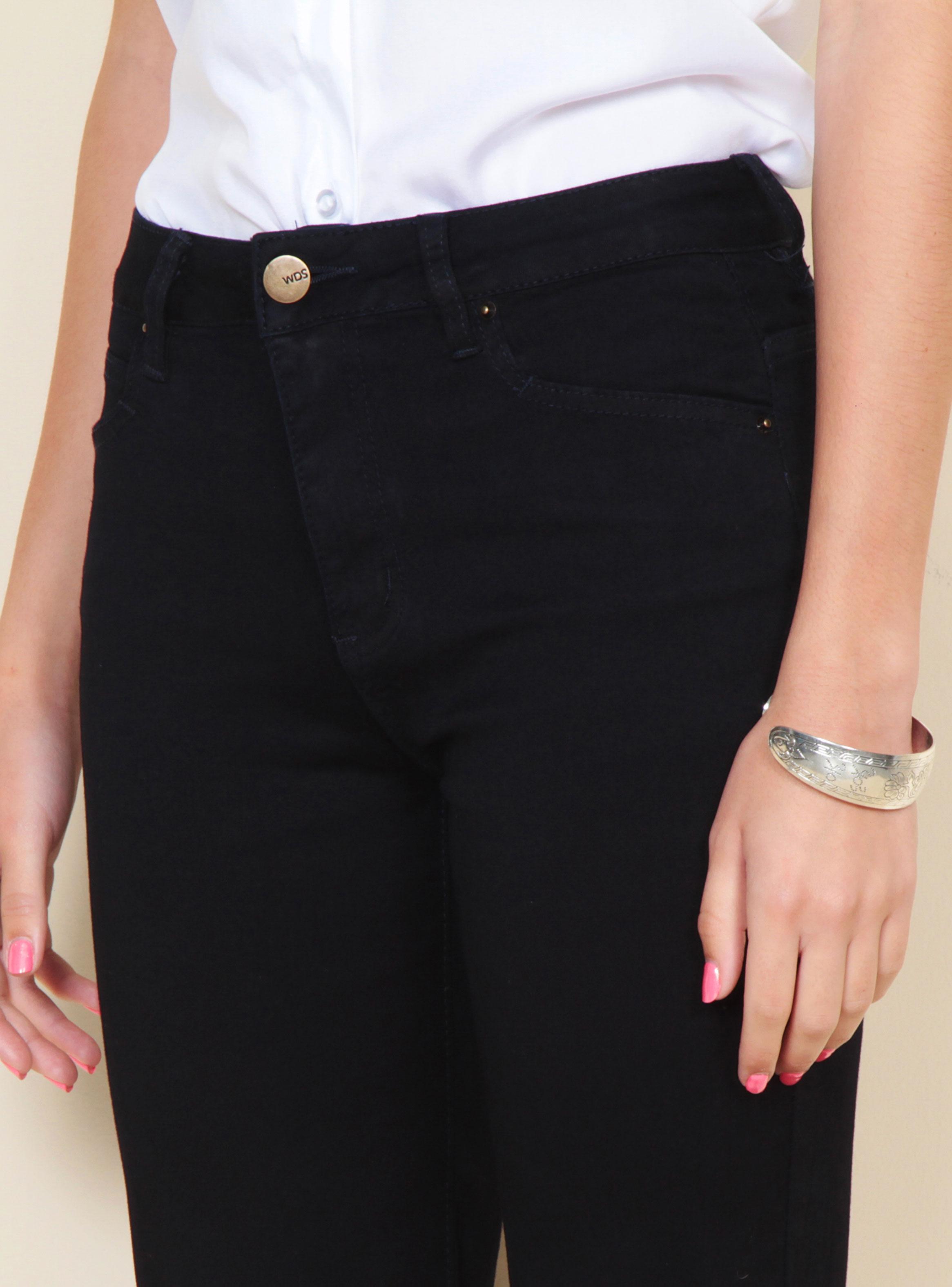 Jeans Recto Tiro Alto Pretina Básica 1 Botón P32-2