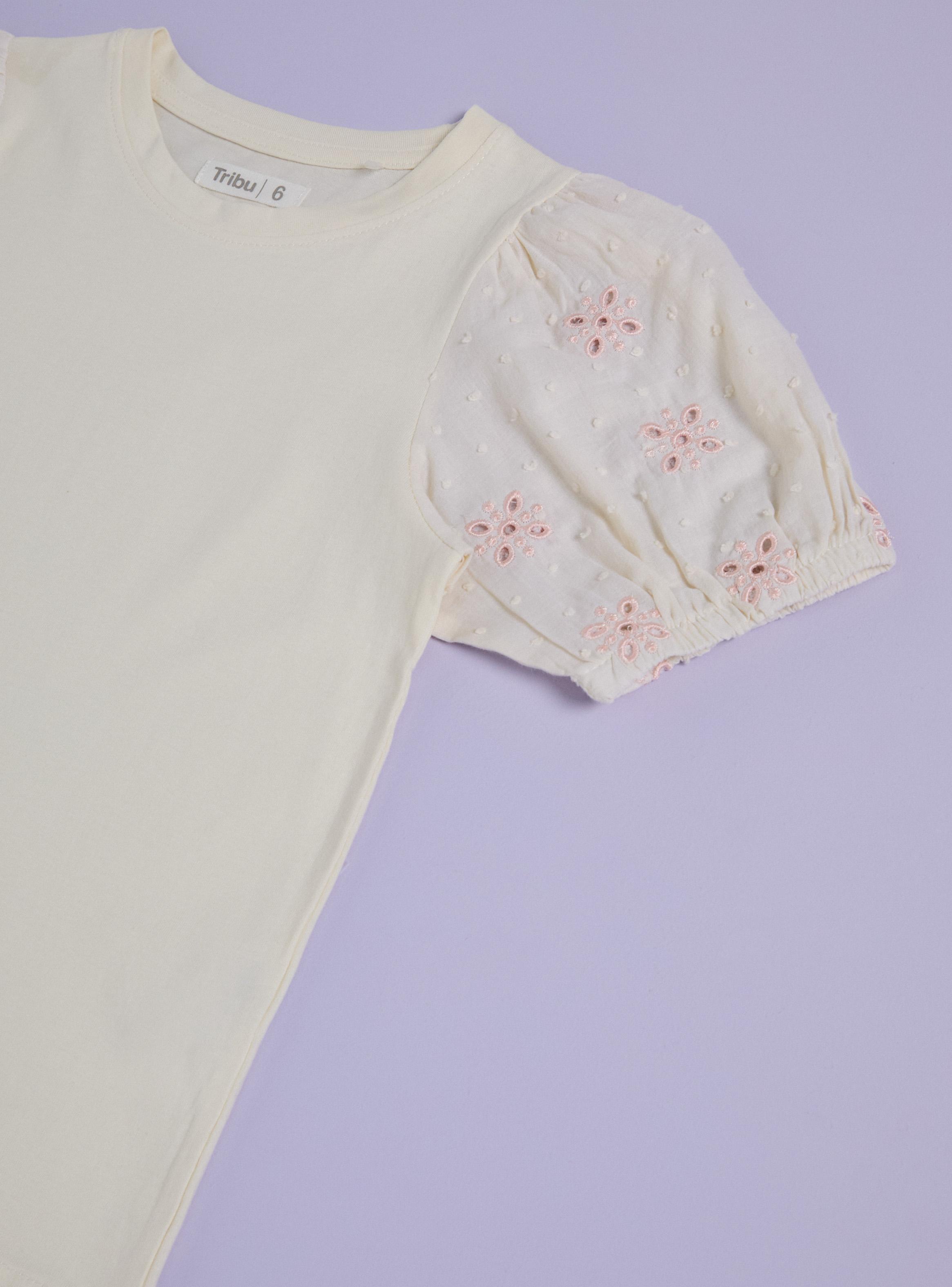 Polera Bordado Color en Mangas Niña-4