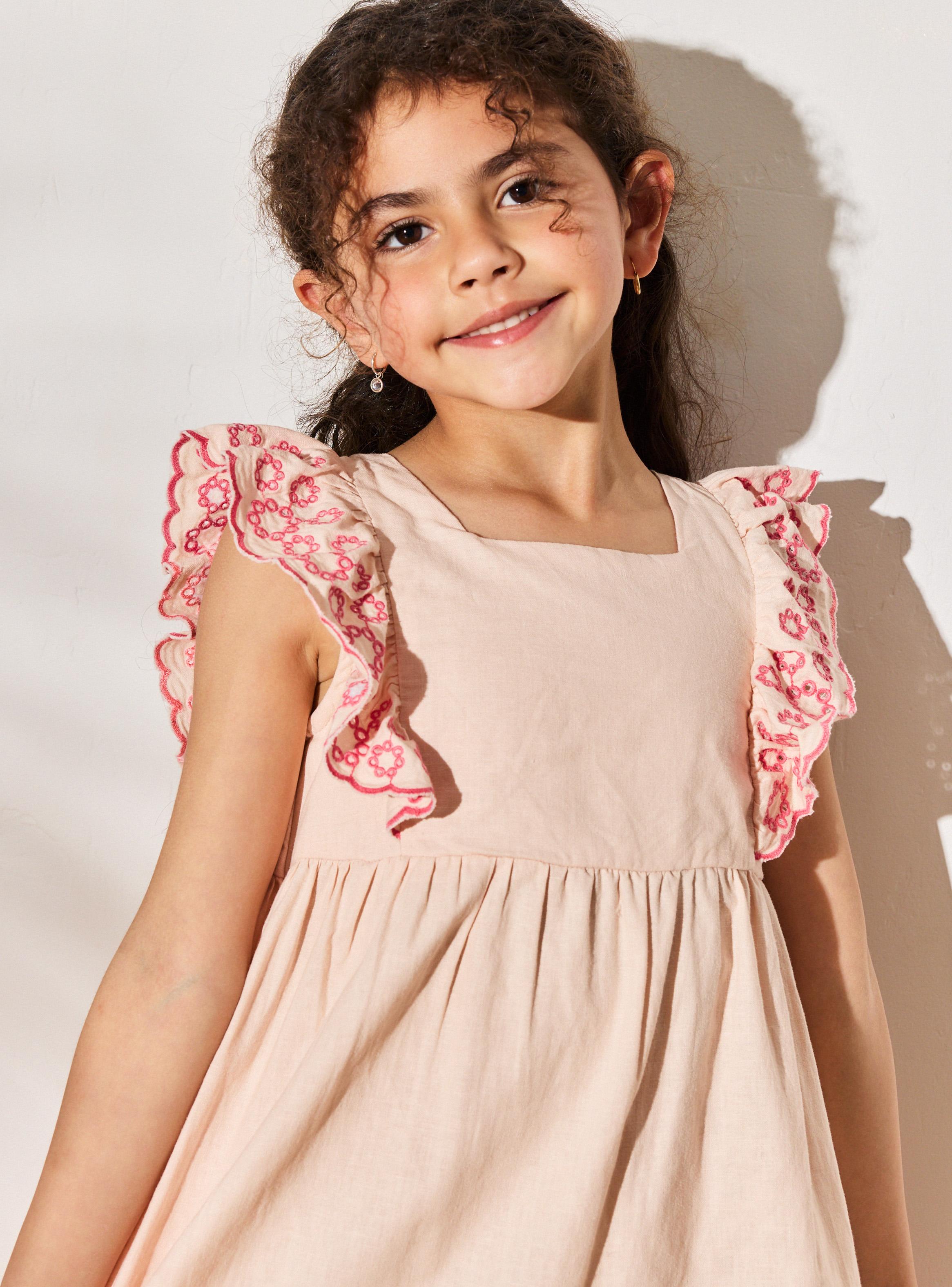 Vestido con Vuelos Bordado de Lino-1