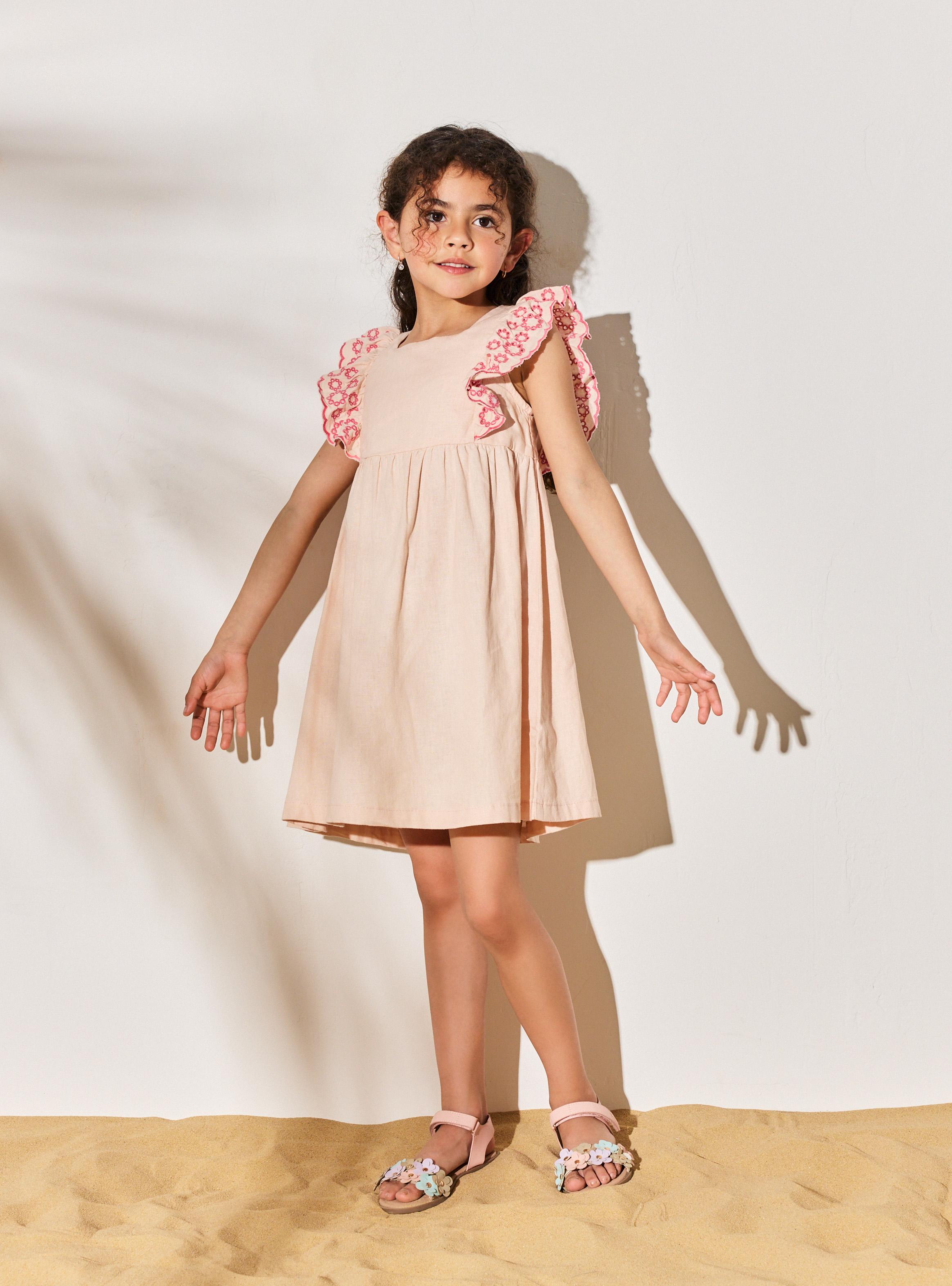 Vestido con Vuelos Bordado de Lino-0