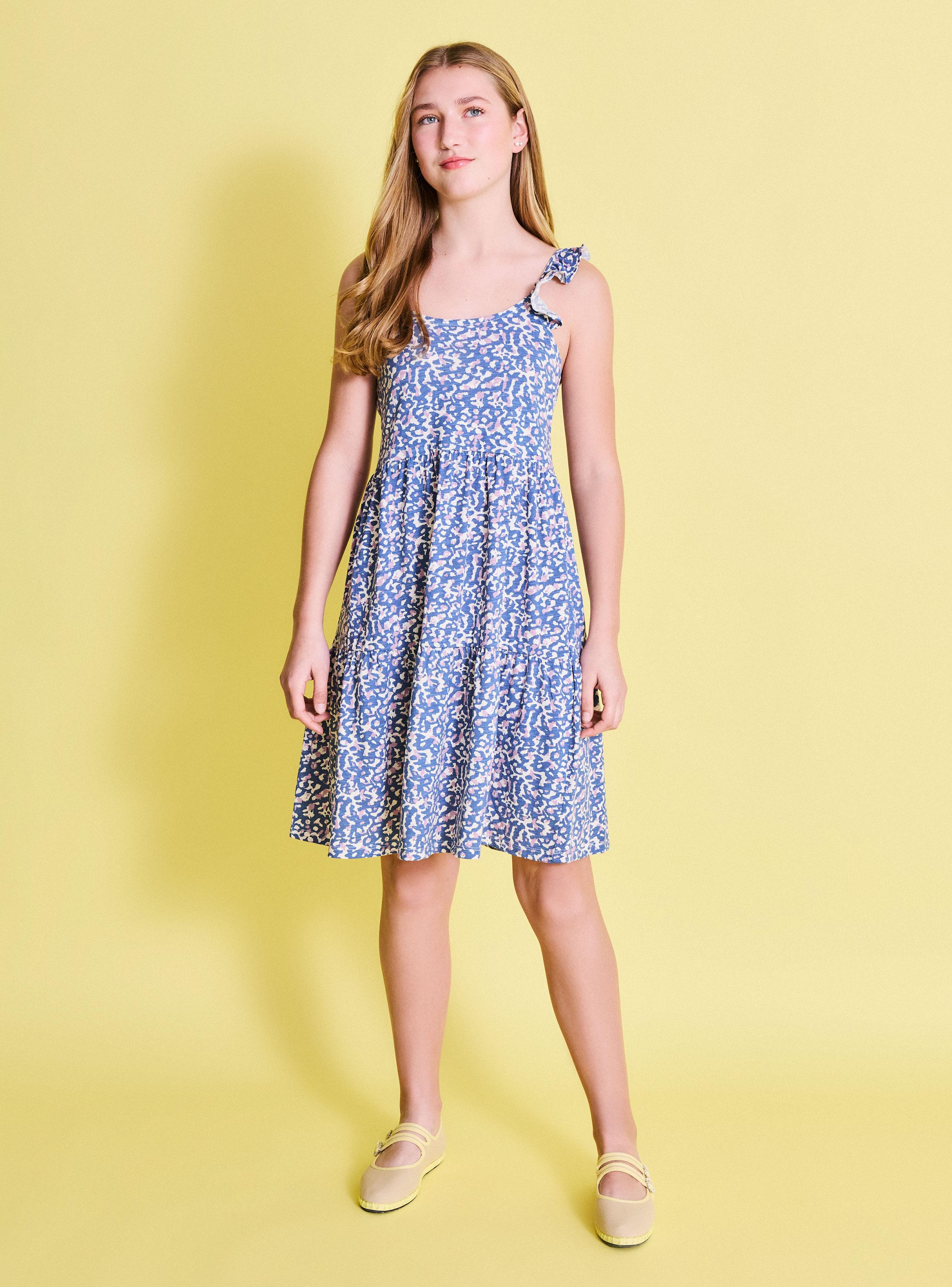 Vestido con Vuelos y Tiras Cruzadas Espalda-3