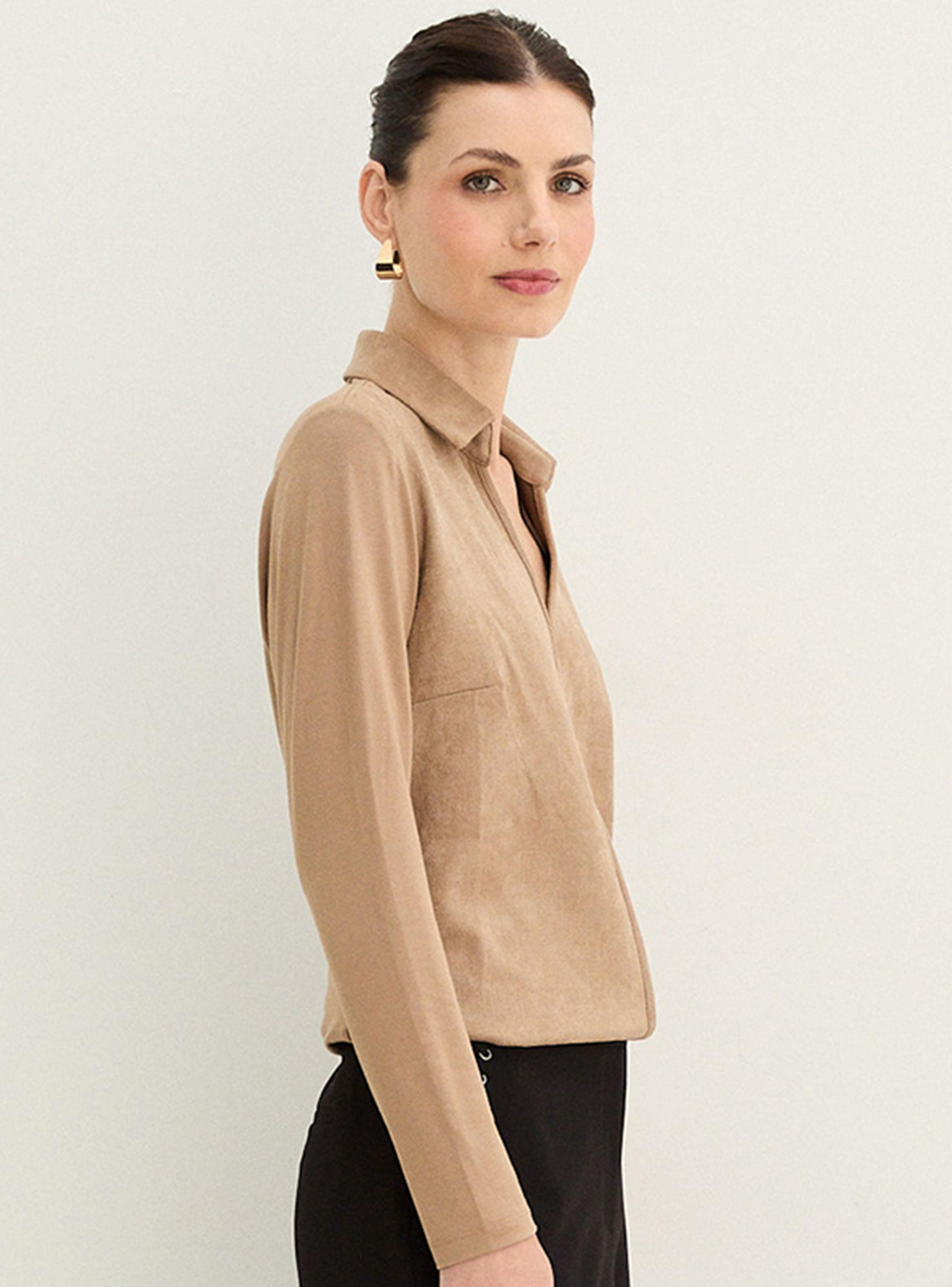 Polera de Gamuza con Cuello Camisero-2