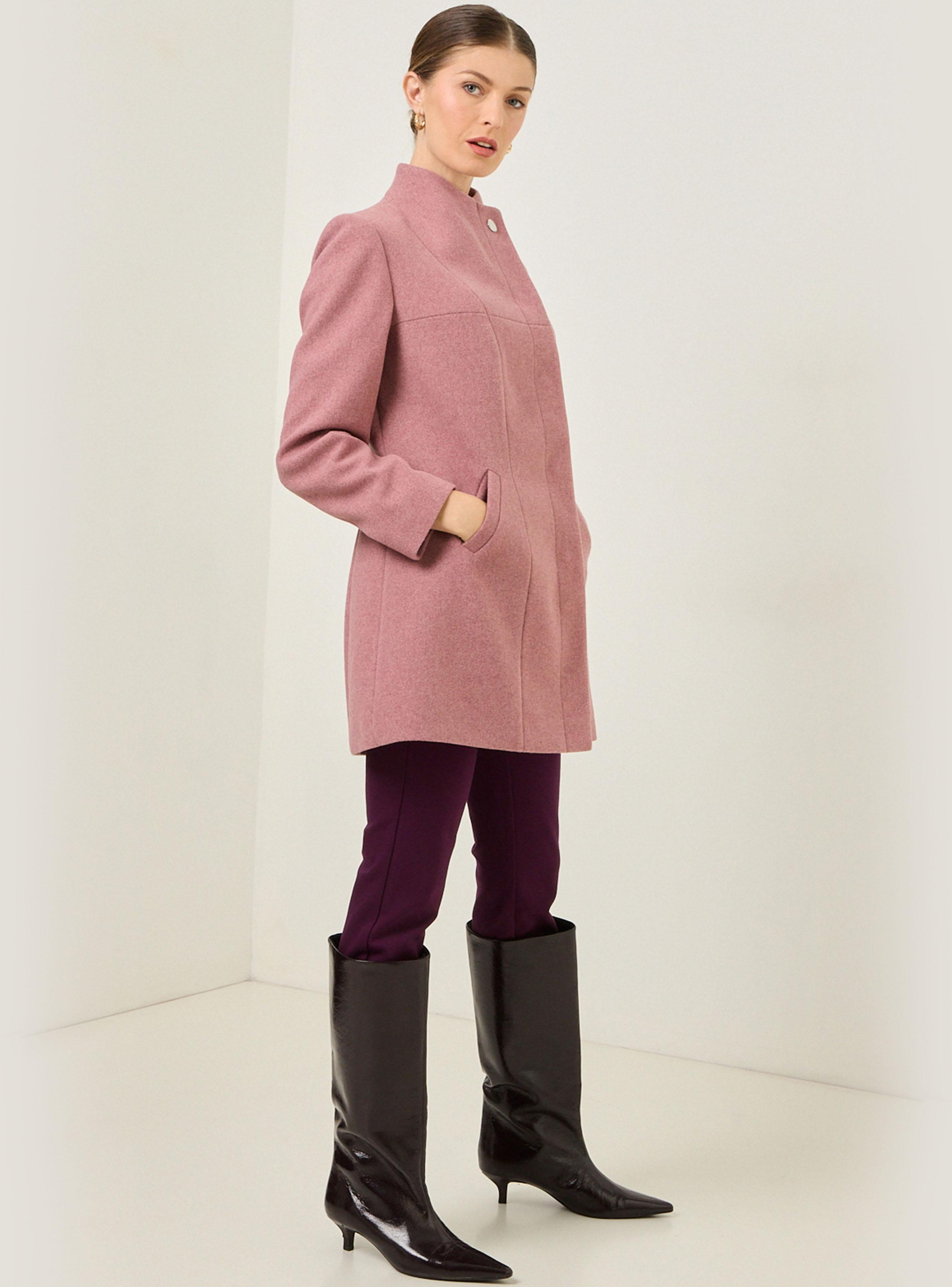 Chaqueta Muflón con Cuello Alto y Broche de Ojetillo-3