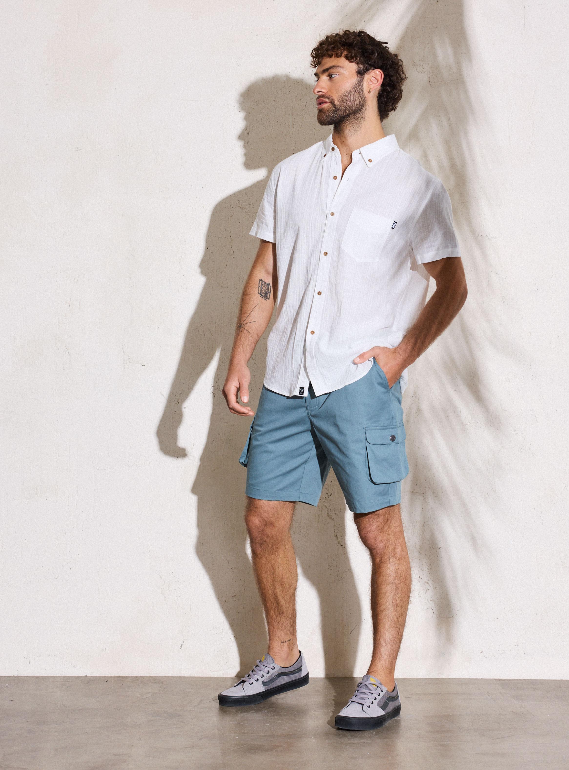 Short Cargo con Bolsillos Laterales-4