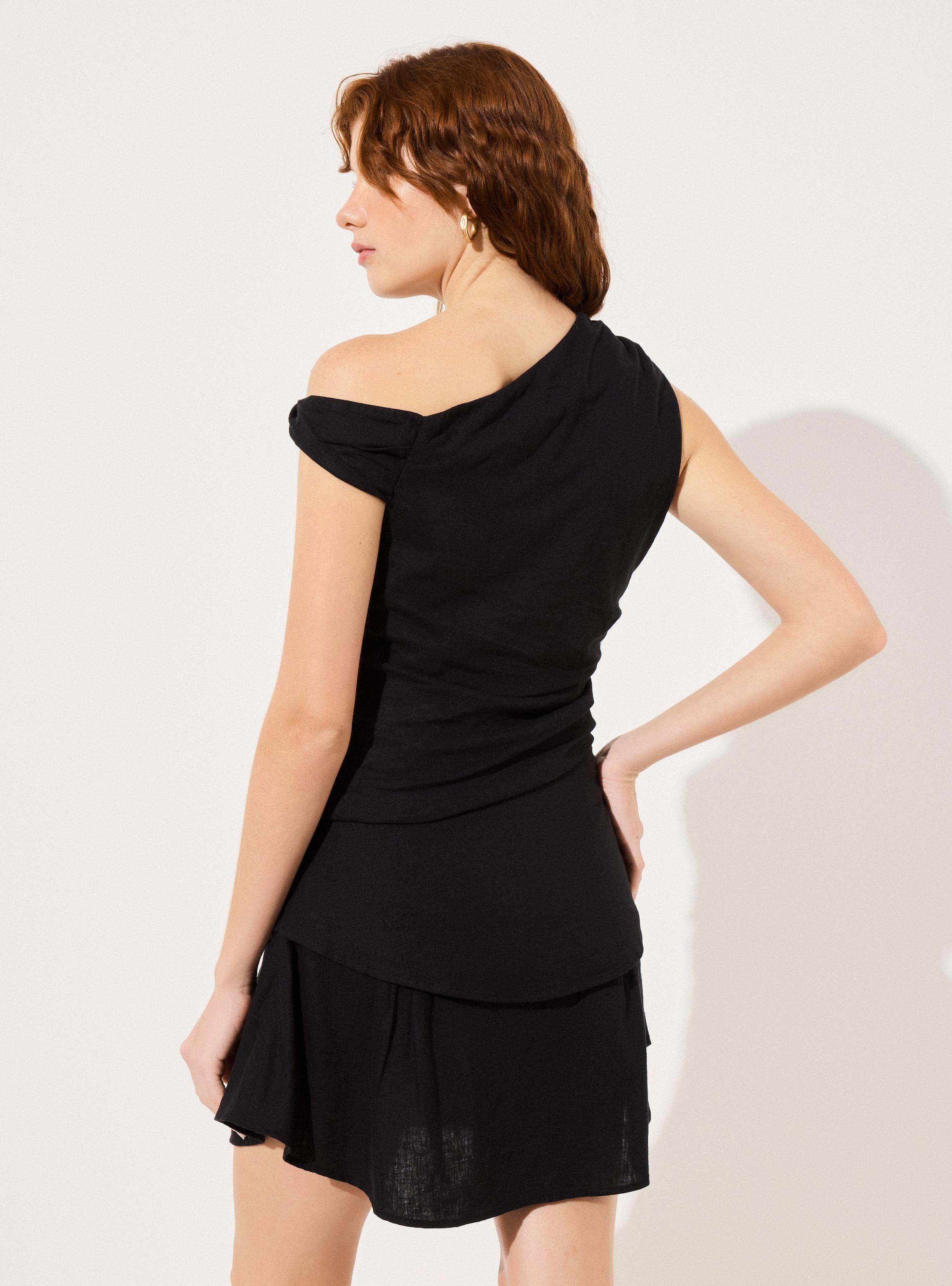 Blusa Escote Asimétrico Colaboración Alaniz x Alos-1