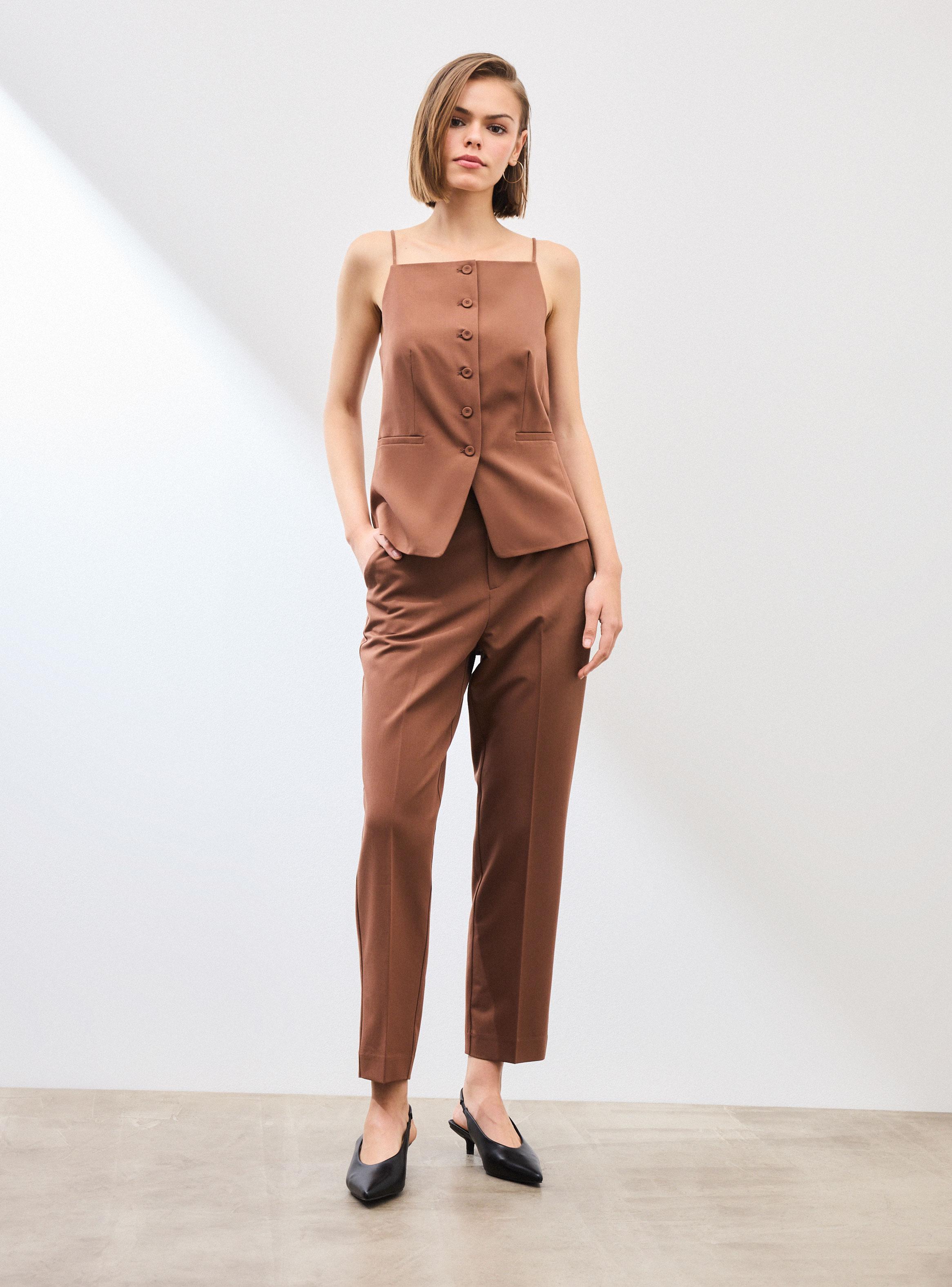 Blazer Vest con Tirantes y Cierre Botones-4