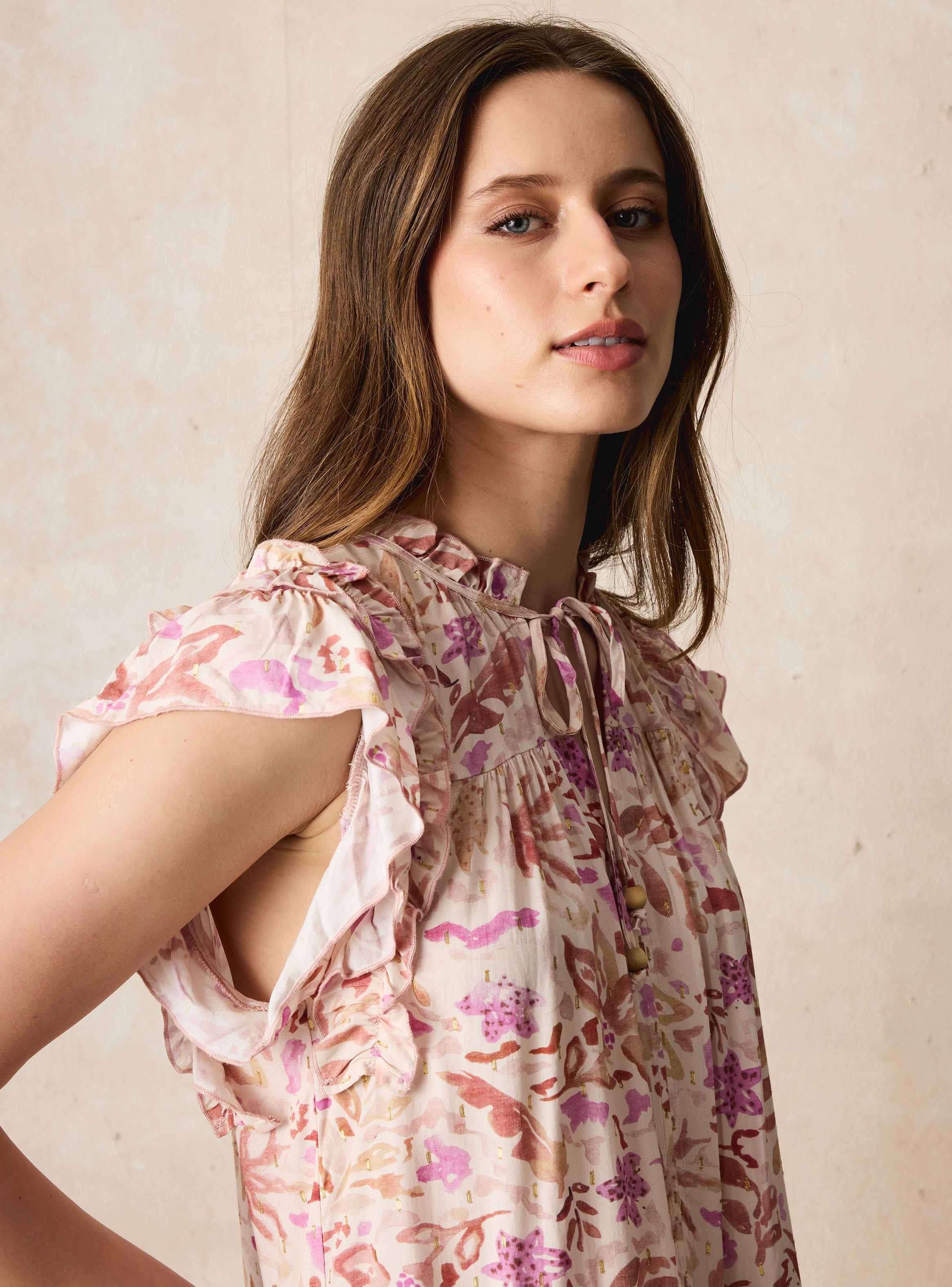 Blusa Estampada Detalle Metalizado Vuelo en Mangas-2