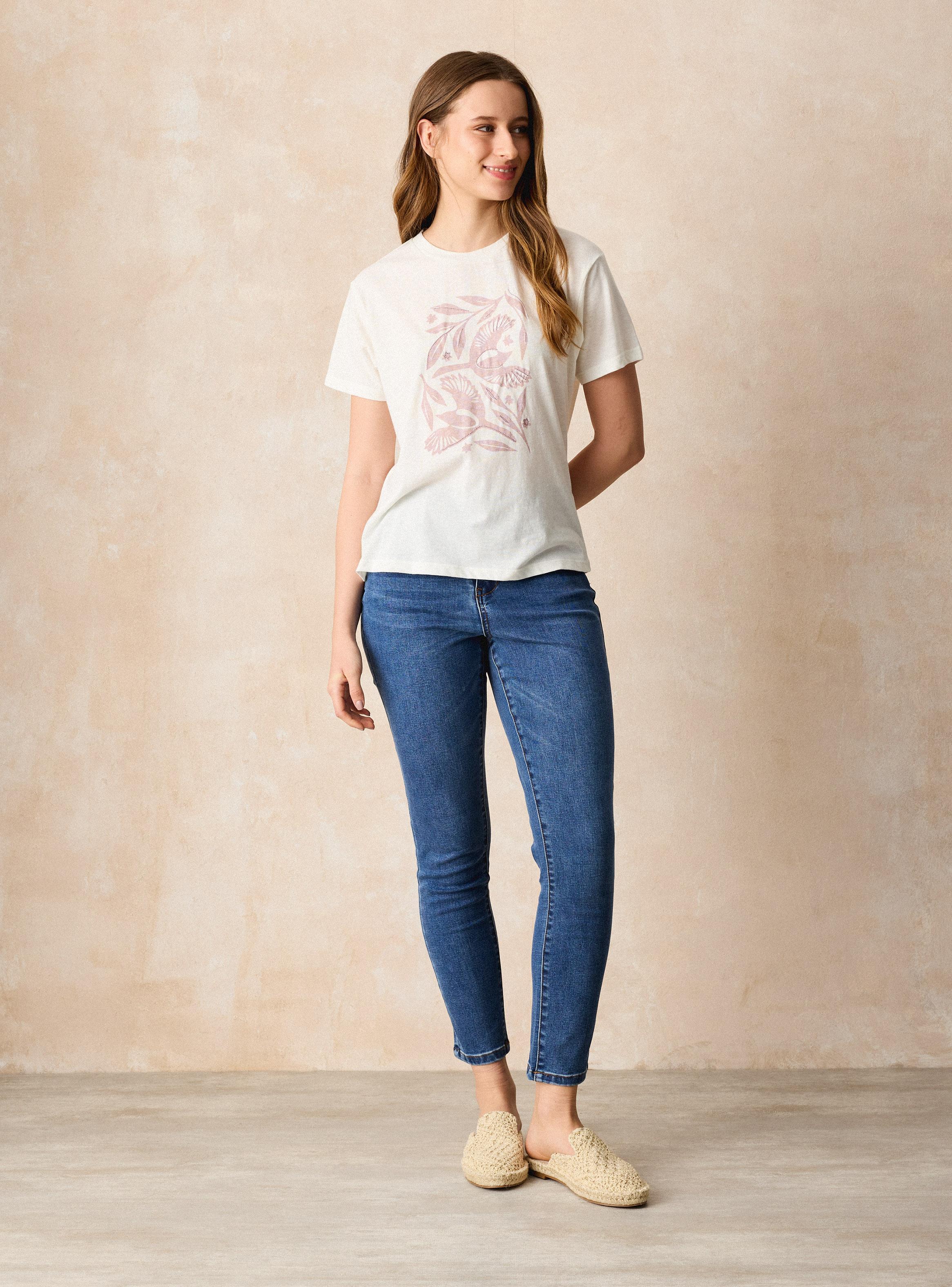 Polera de Tela Jaspeada con Estampado Bordado-4