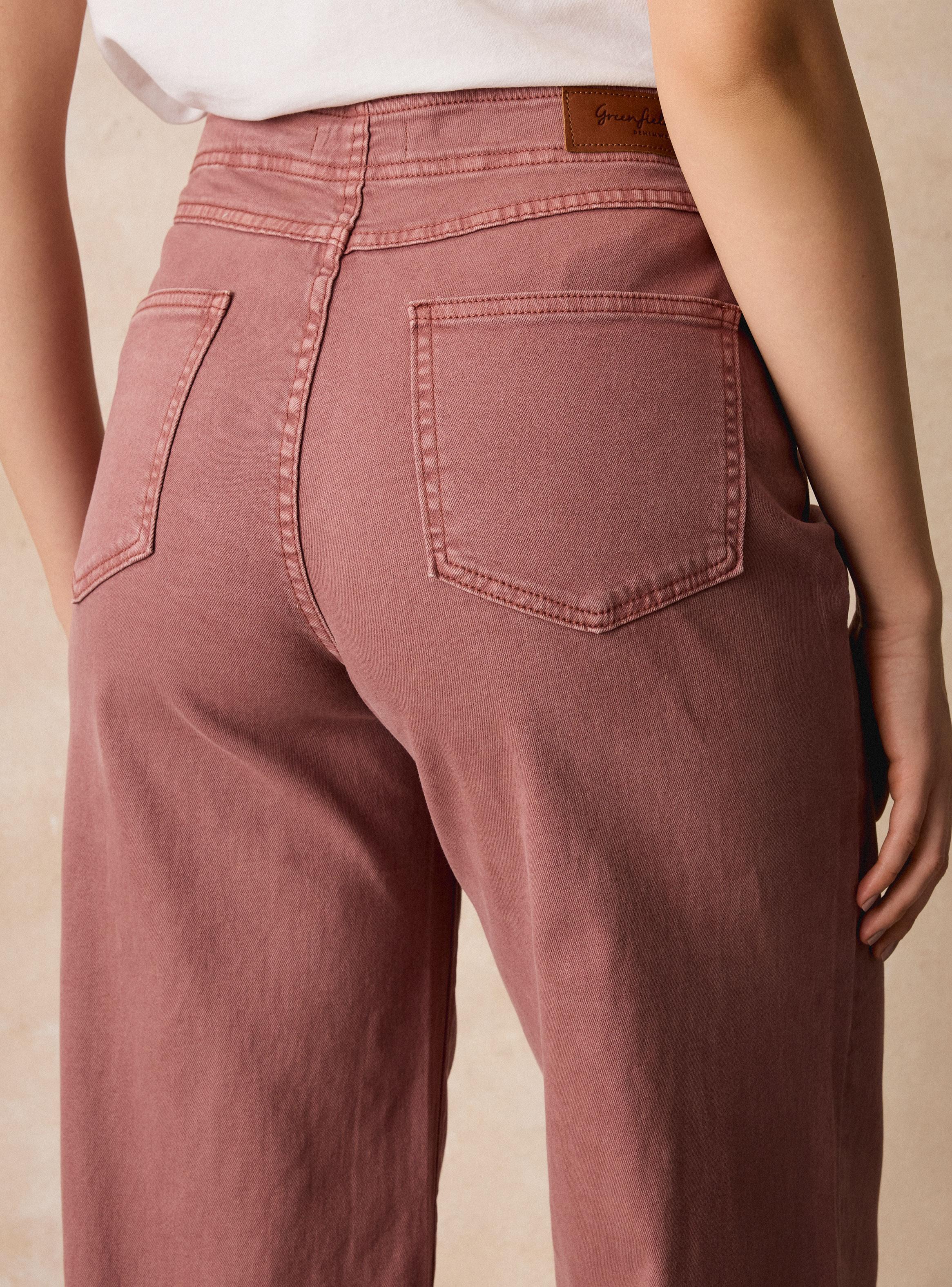 Pantalón con Detalle Cinturón Delantero-3