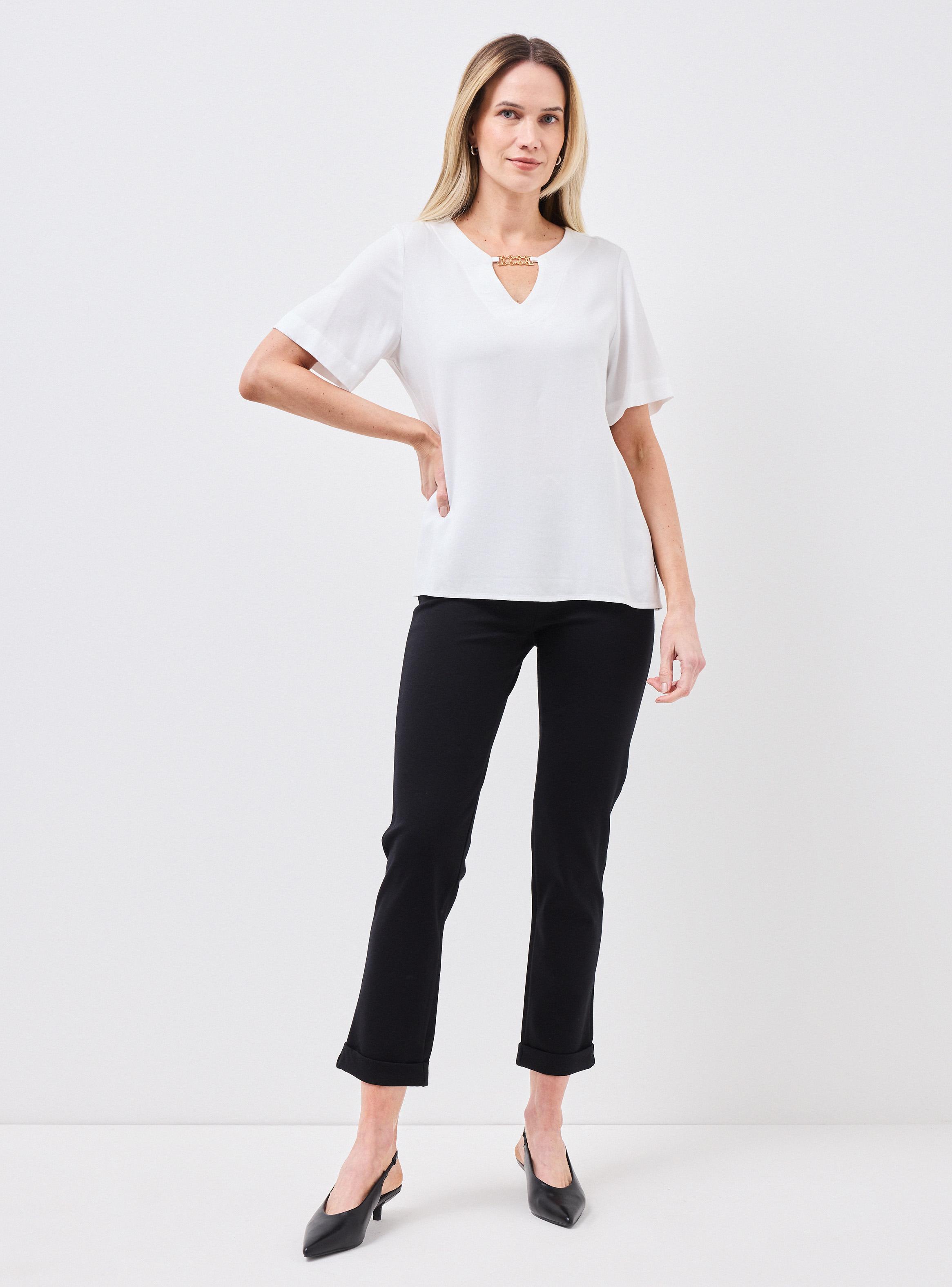 Blusa con Placa Metálica en Escote-4